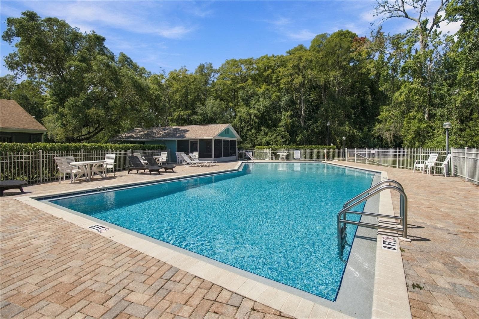 Villa at 12508 HOLLYBROOK LN, HUDSON, photo 39 of 50