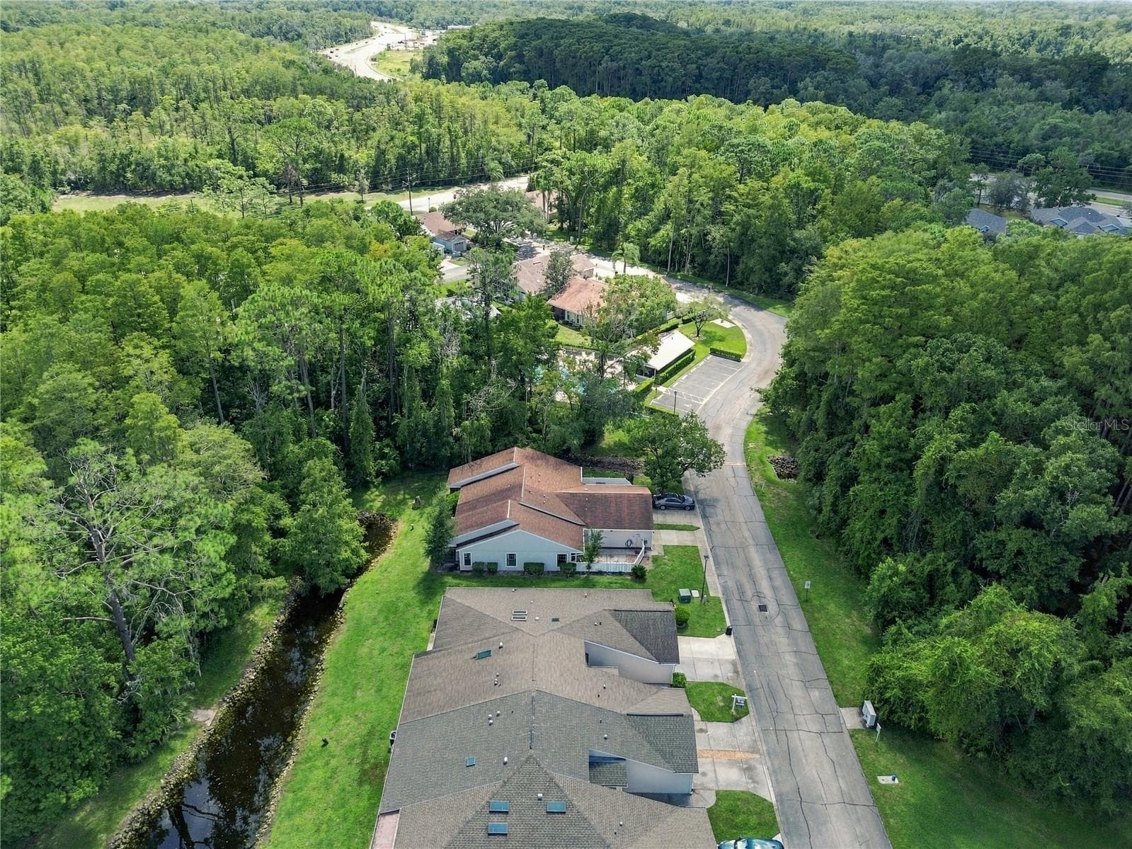 Villa at 12508 HOLLYBROOK LN, HUDSON, photo 46 of 50