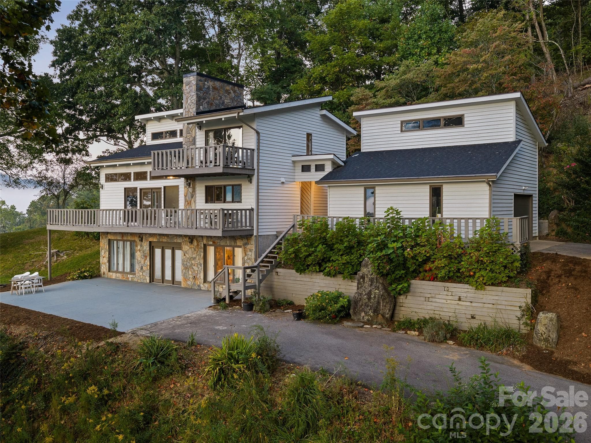 343 Mountain View Road