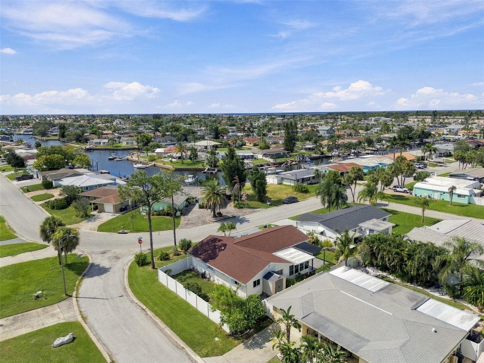 Single Family Residence at 4880 SHELL STREAM BLVD, NEW PORT RICHEY, photo 32 of 46