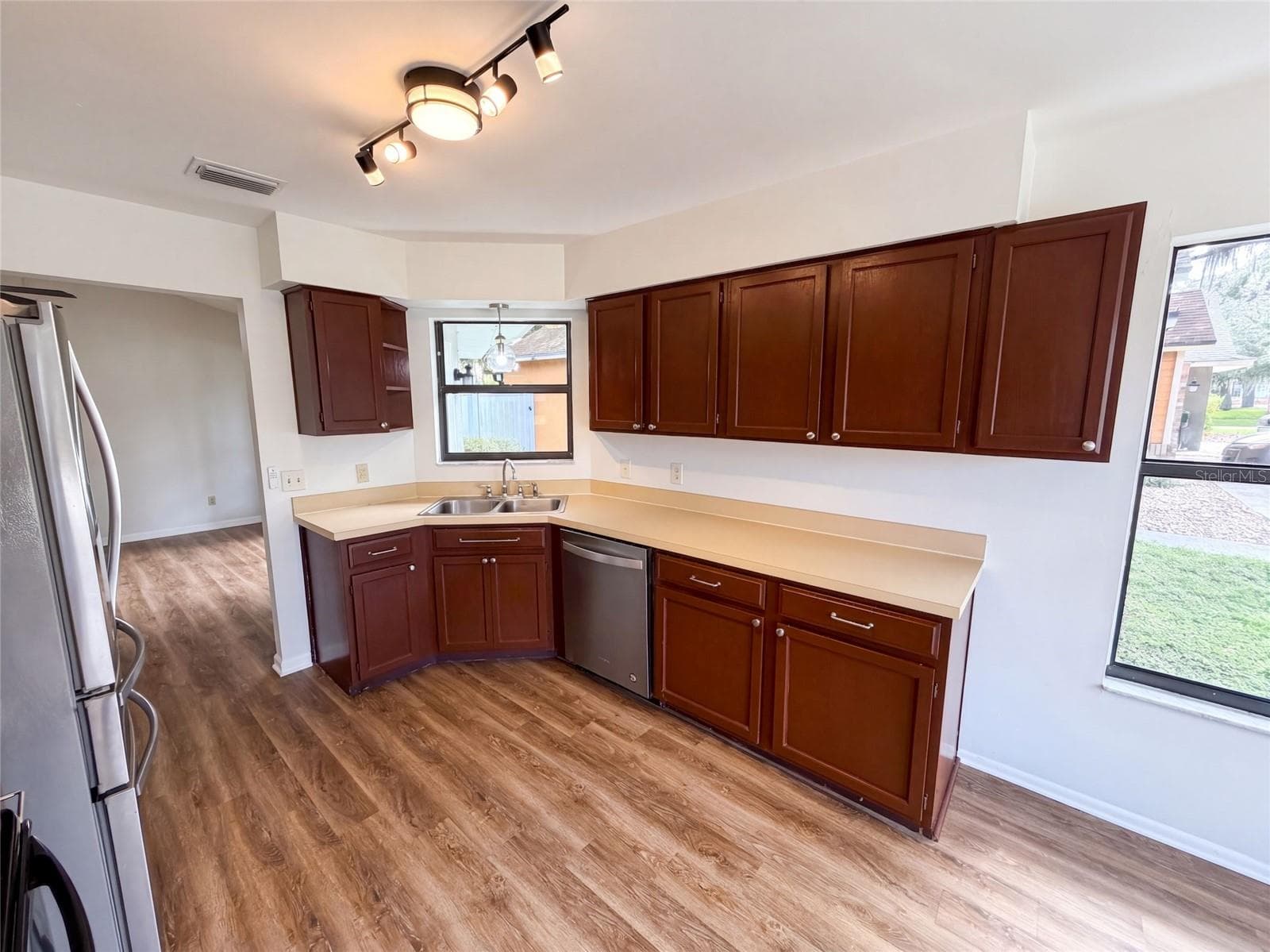 Single Family Residence at 10033 CREEKWATER BLVD, ORLANDO, photo 8 of 24