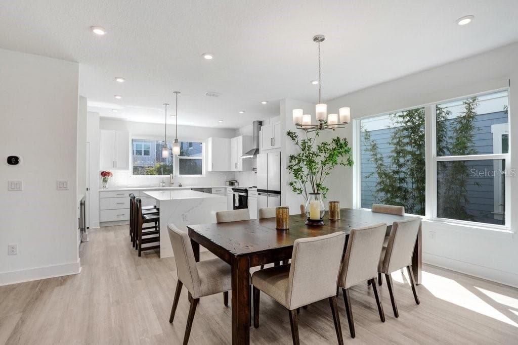 Great Room - 2506 W CLEVELAND ST #20, TAMPA
