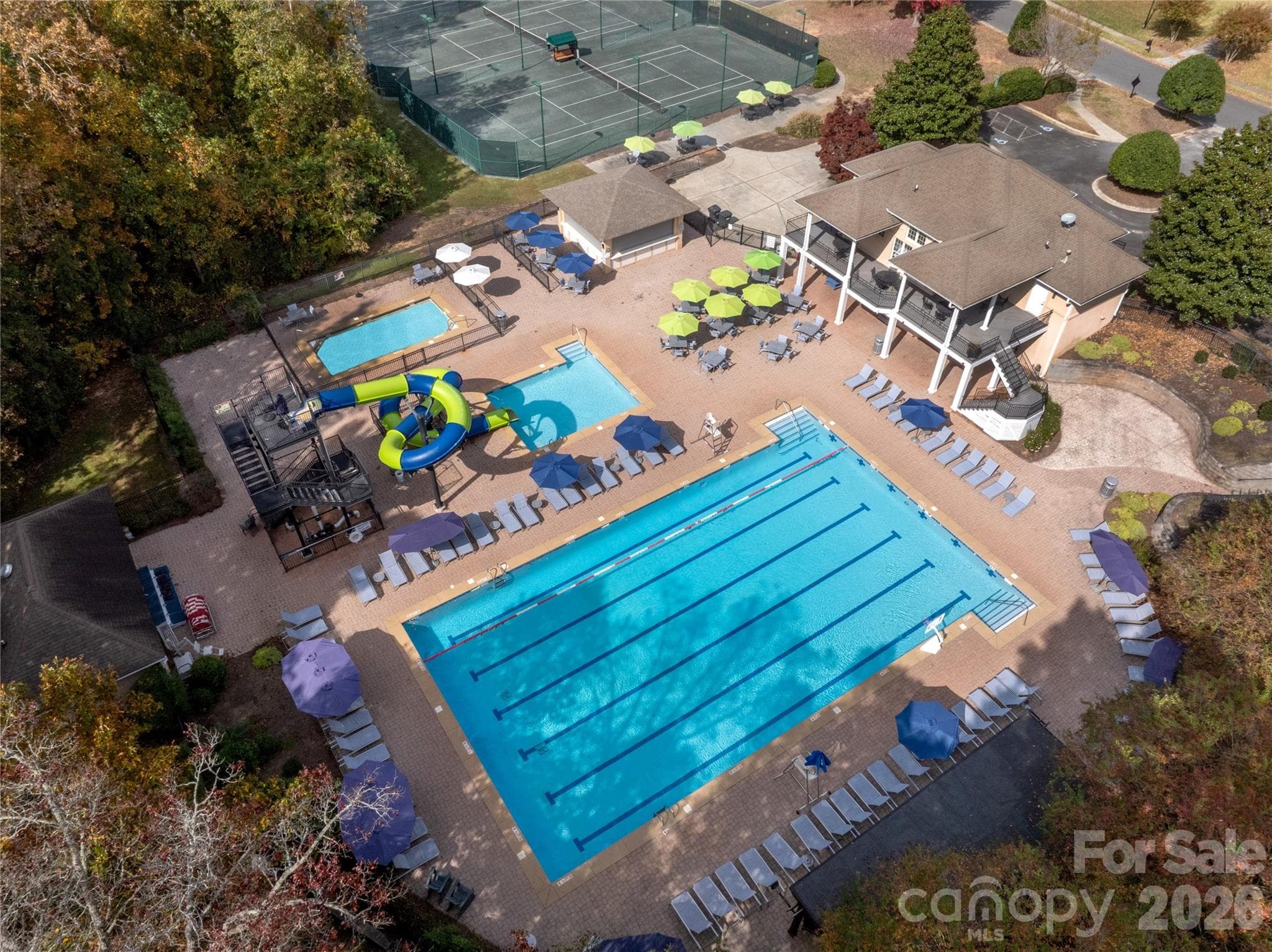 Community pool, tennis courts & tiki bar - 1005 Firethorne Club Drive, Marvin