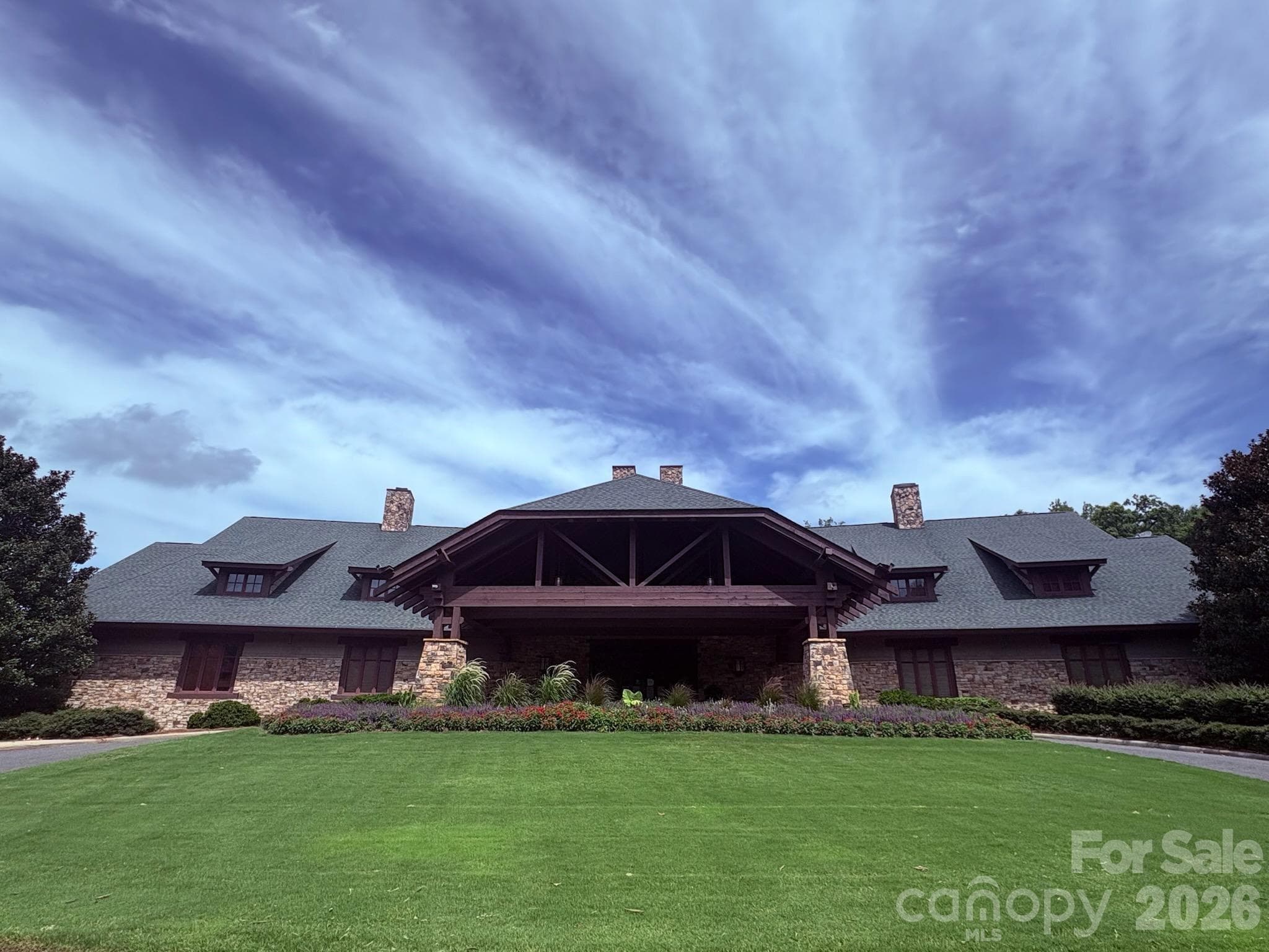 Club house with 2 restaurants & fitness center - 1005 Firethorne Club Drive, Marvin
