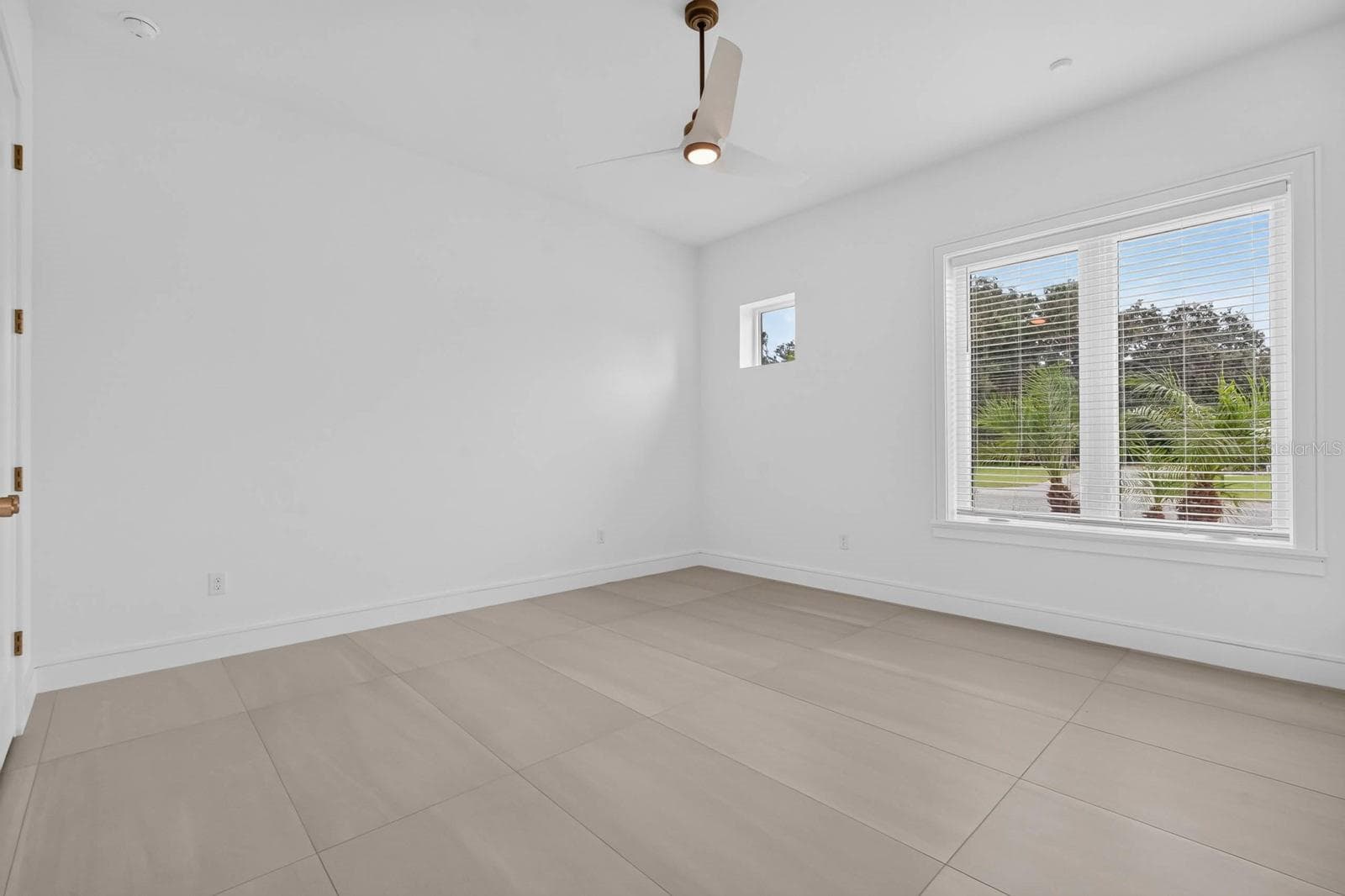 Single Family Residence at 100 LA TOSCANA ROTONDA, ORMOND BEACH, photo 43 of 74