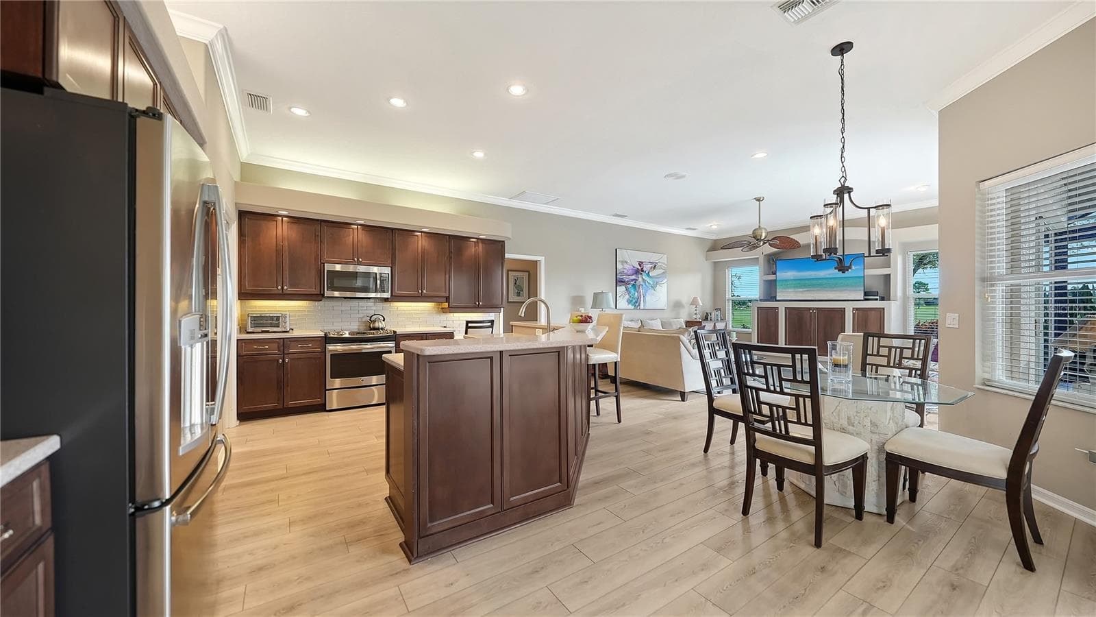 Single Family Residence at 116 VENTANA WAY, VENICE, photo 16 of 68