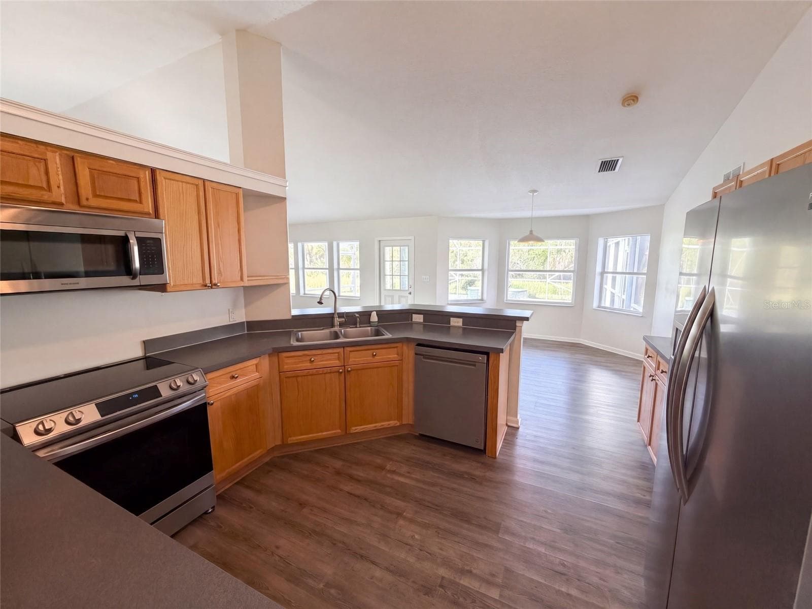 Single Family Residence at 1910 BASINGER AVE SW, PALM BAY, photo 11 of 29