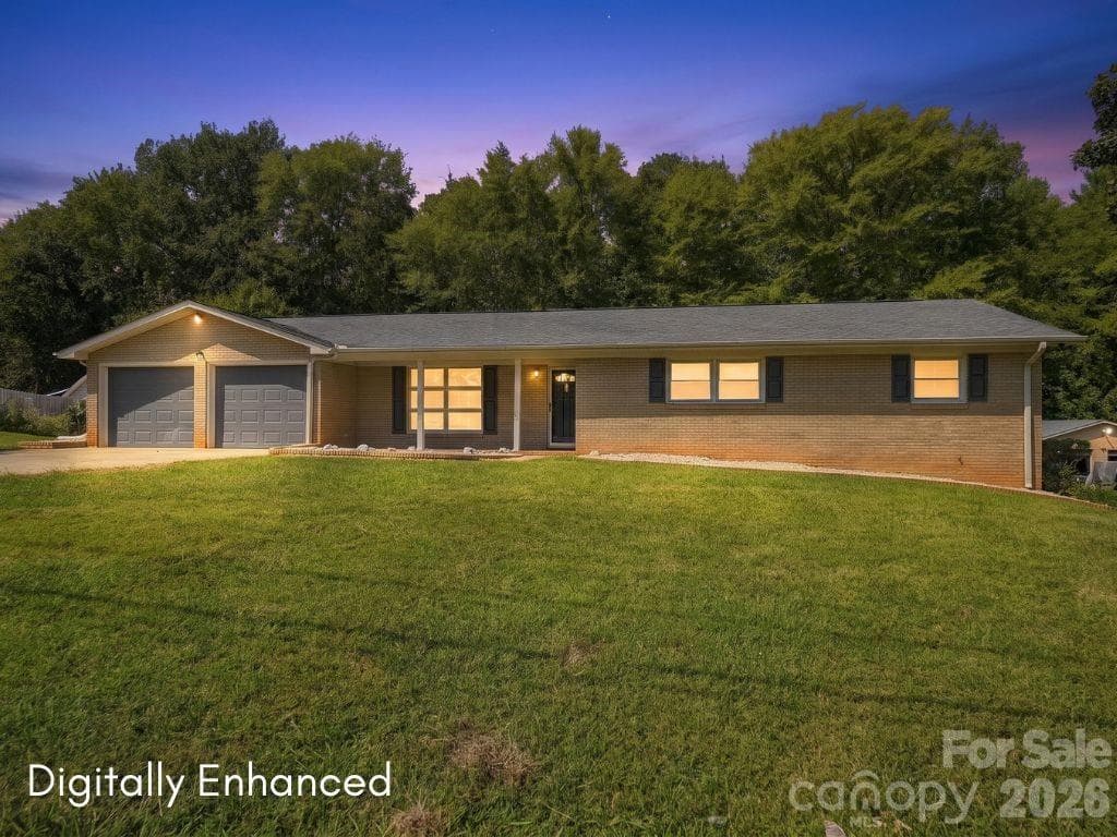 Single Family Residence at 213 Lakeview Drive, Harrisburg, photo 2 of 45