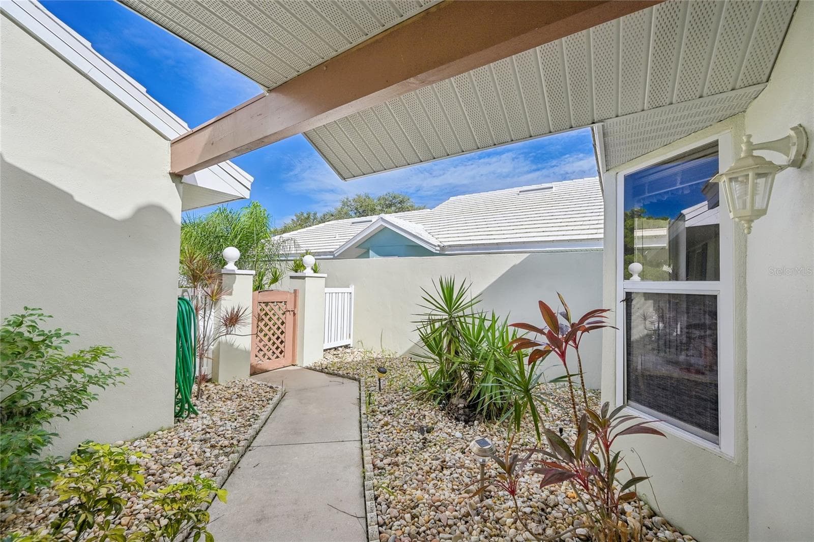 Courtyard - 805 HARRINGTON LAKE DR N #76, VENICE
