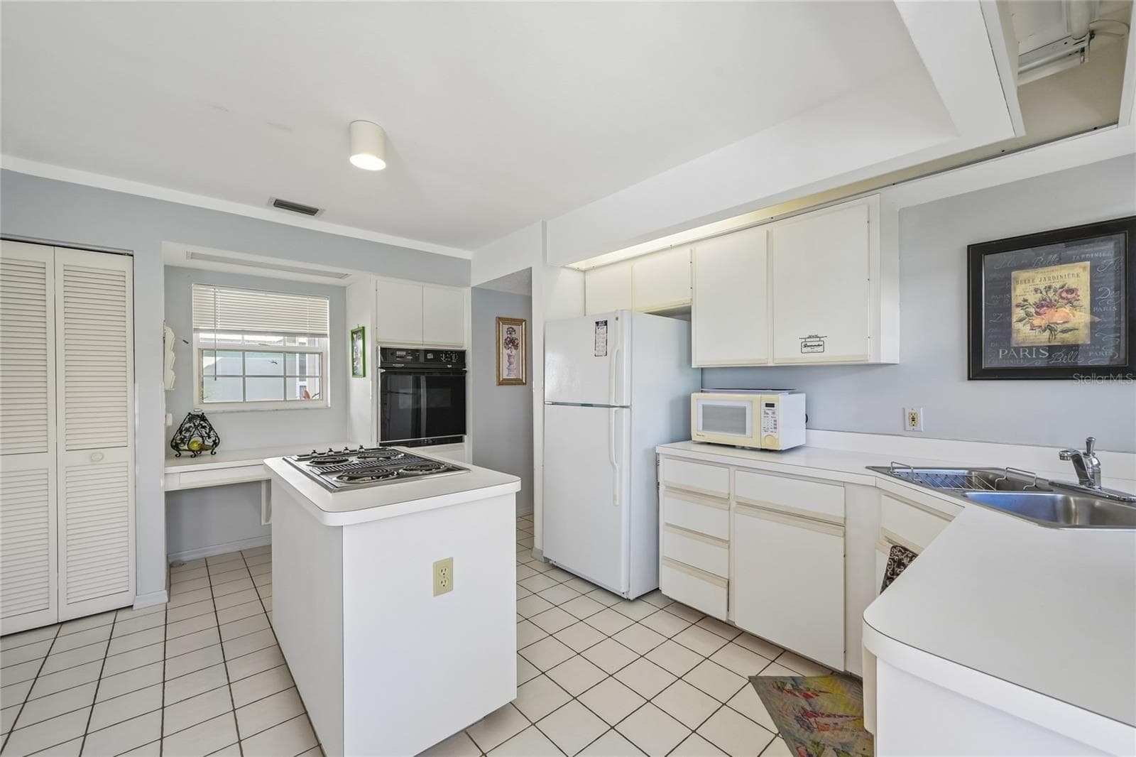 Kitchen - 805 HARRINGTON LAKE DR N #76, VENICE