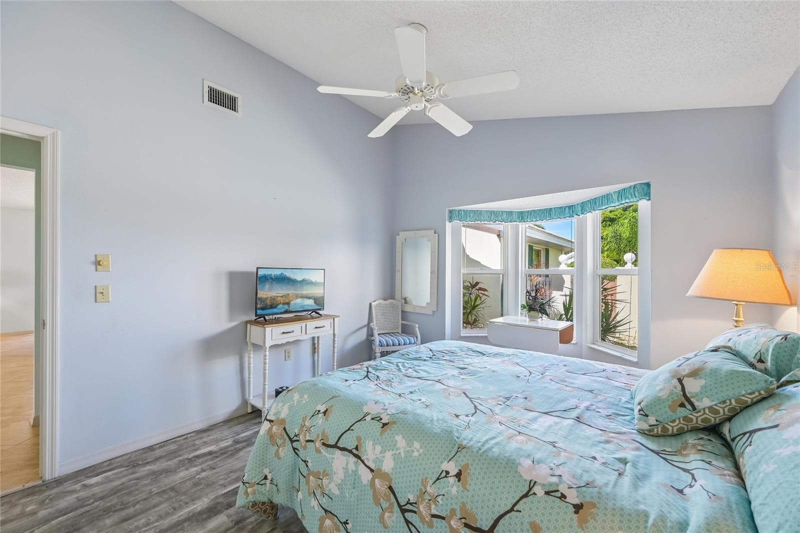 Guest bedroom - 805 HARRINGTON LAKE DR N #76, VENICE