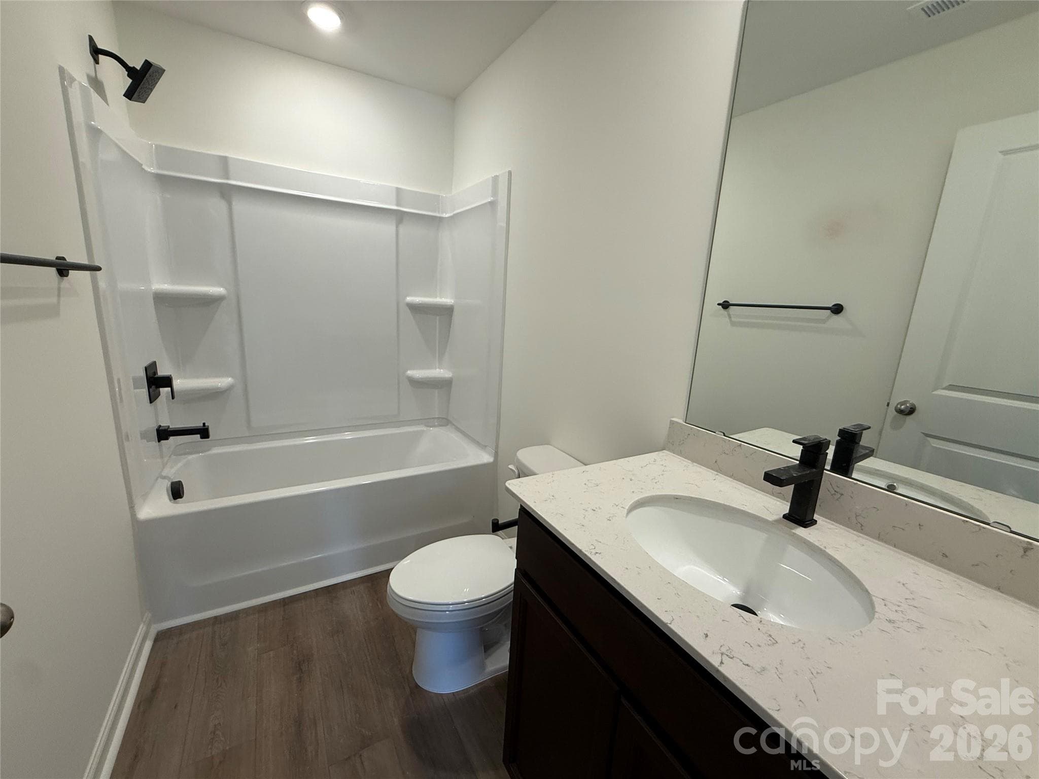Hall bath - 533 Creston Place Drive, Monroe