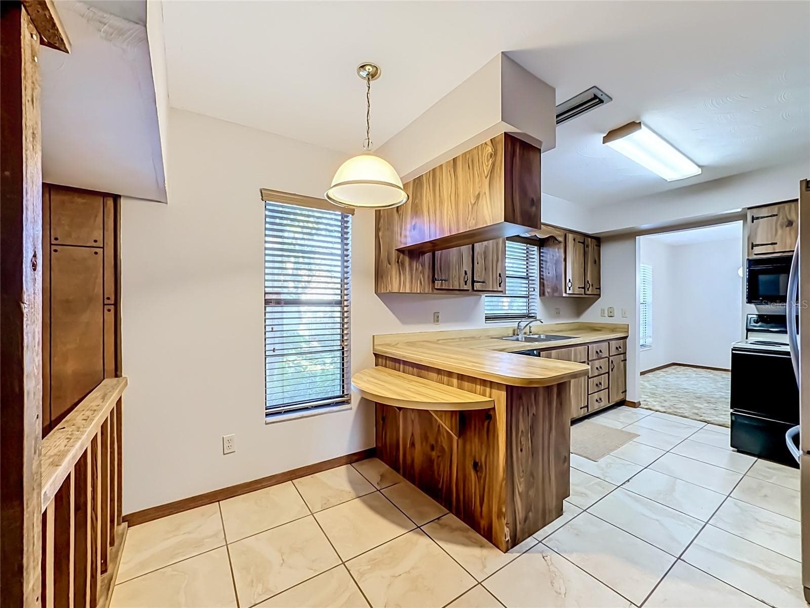 KITCHEN - 1104 77TH ST NW, BRADENTON