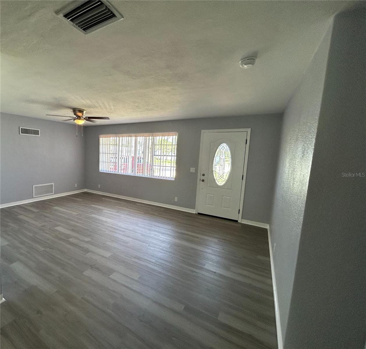 living room - 1259 BEL AIRE DR, DAYTONA BEACH