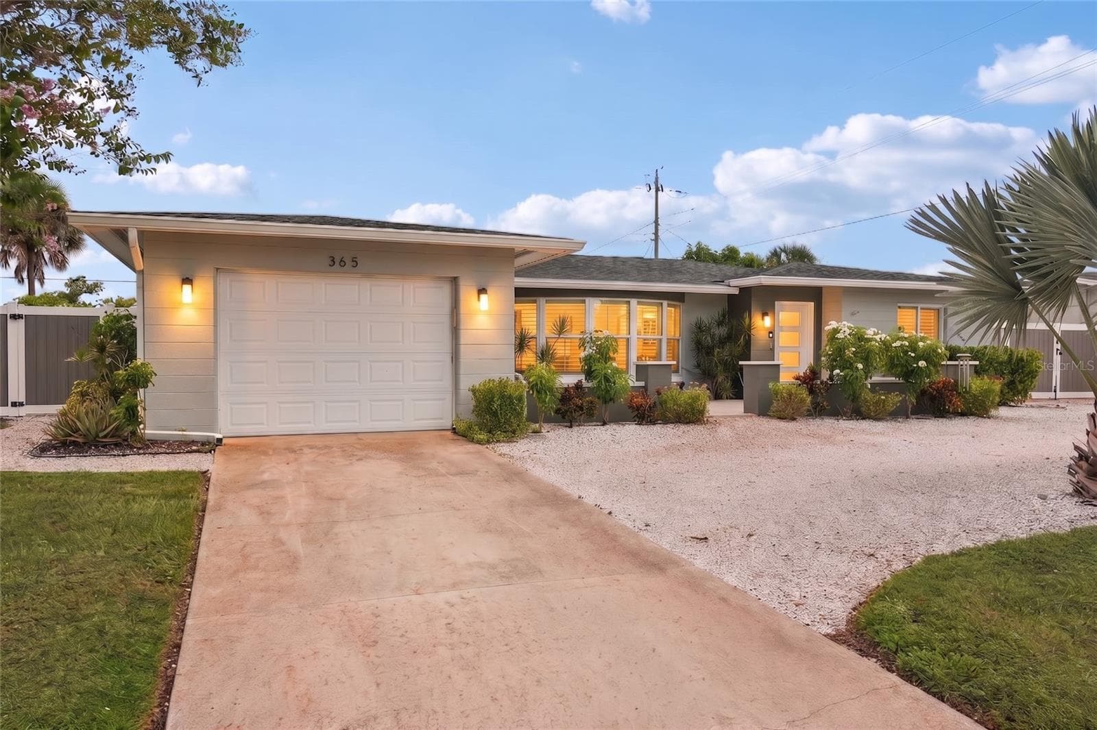 365 SHAMROCK BLVD