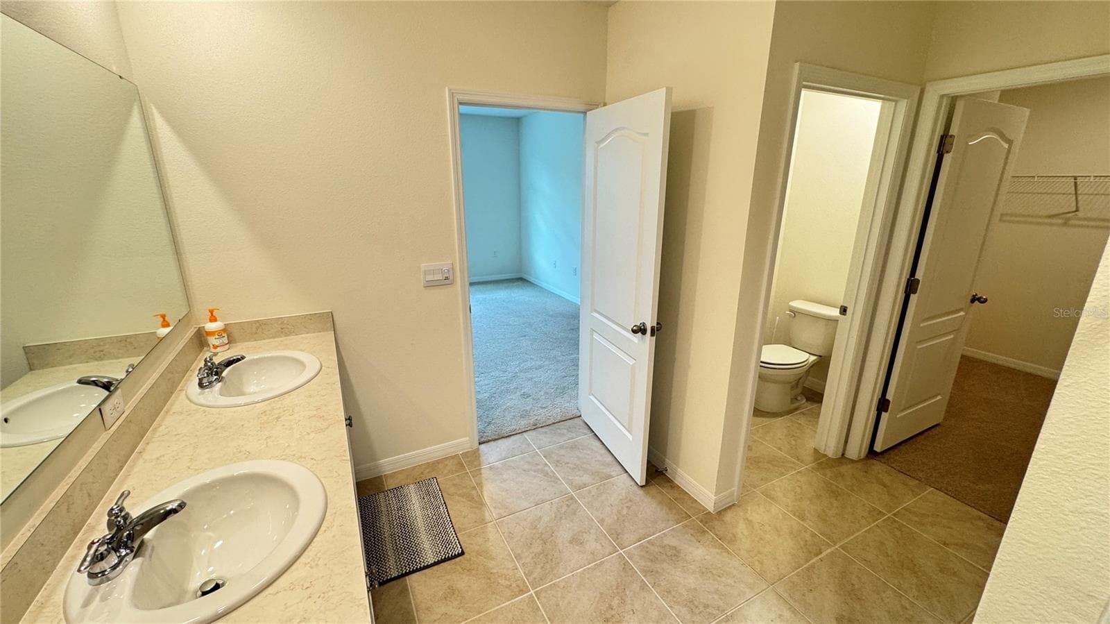 Single Family Residence at 939 STOCKPORT DR, KISSIMMEE, photo 16 of 26