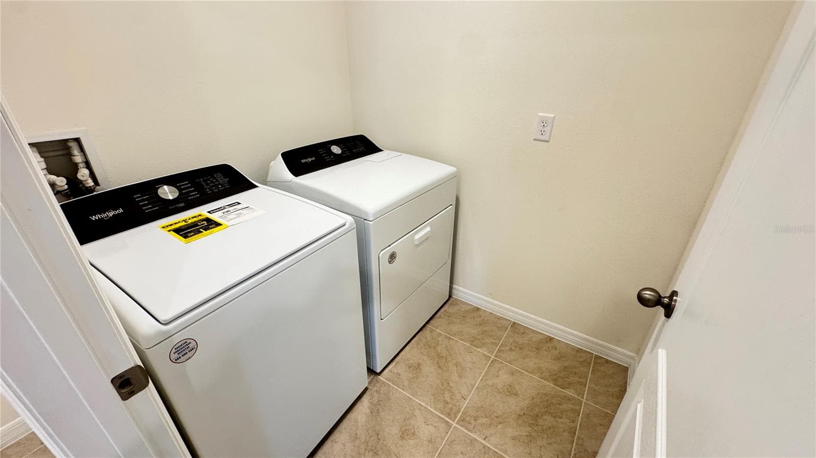 Single Family Residence at 939 STOCKPORT DR, KISSIMMEE, photo 22 of 26
