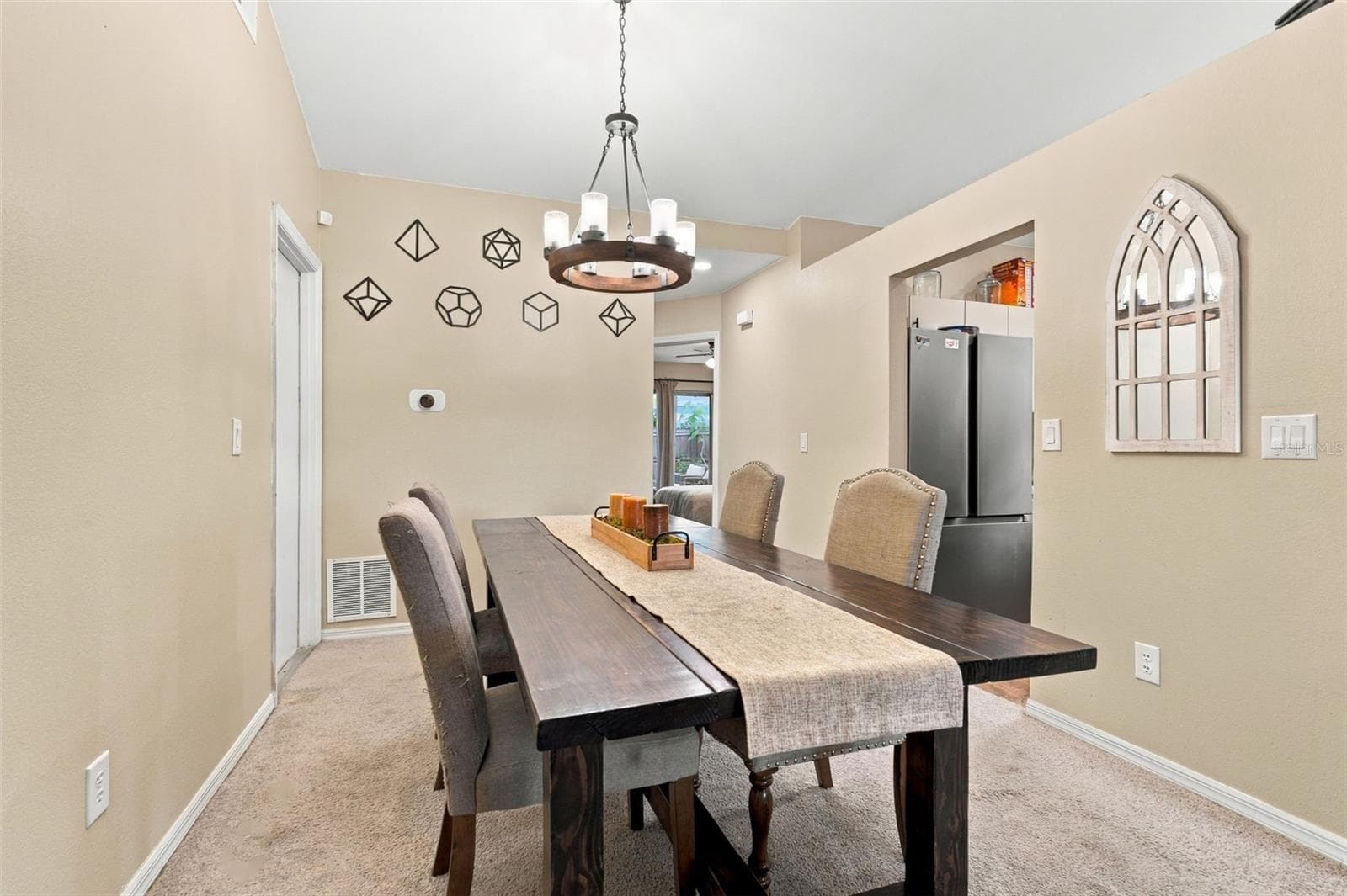 Single Family Residence at 9338 CHANDON DR, ORLANDO, photo 5 of 18