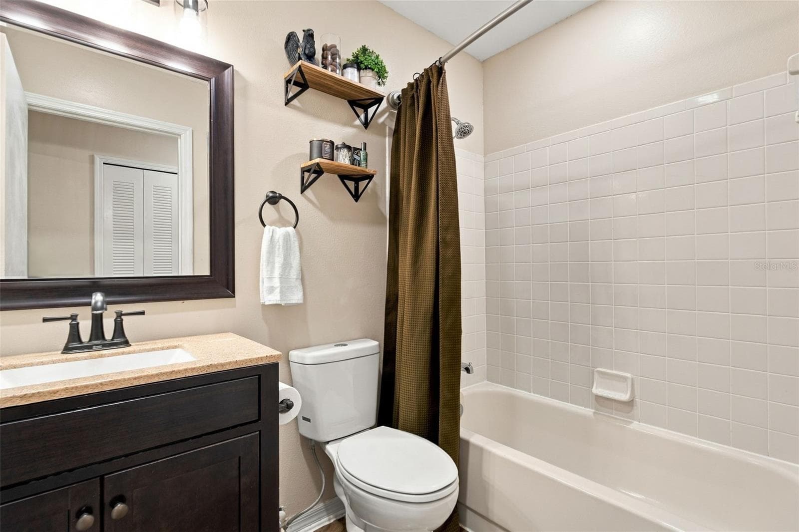 Single Family Residence at 9338 CHANDON DR, ORLANDO, photo 11 of 18