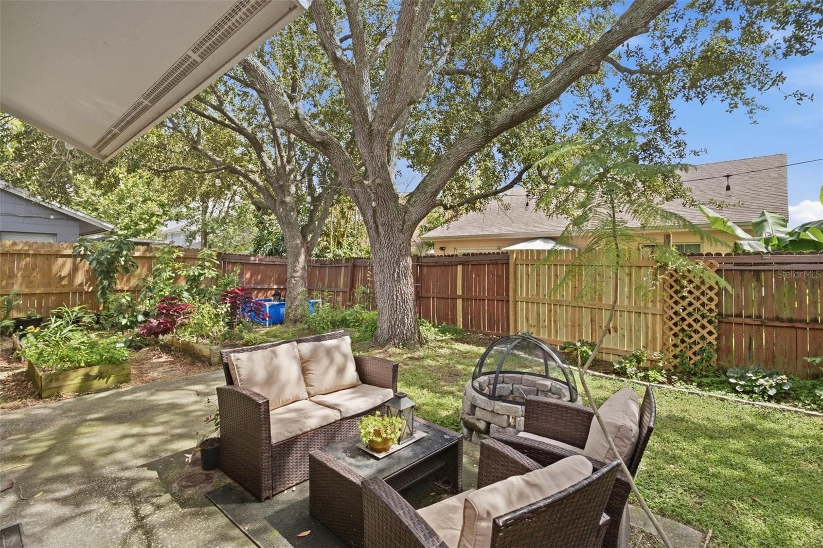 Single Family Residence at 9338 CHANDON DR, ORLANDO, photo 15 of 18