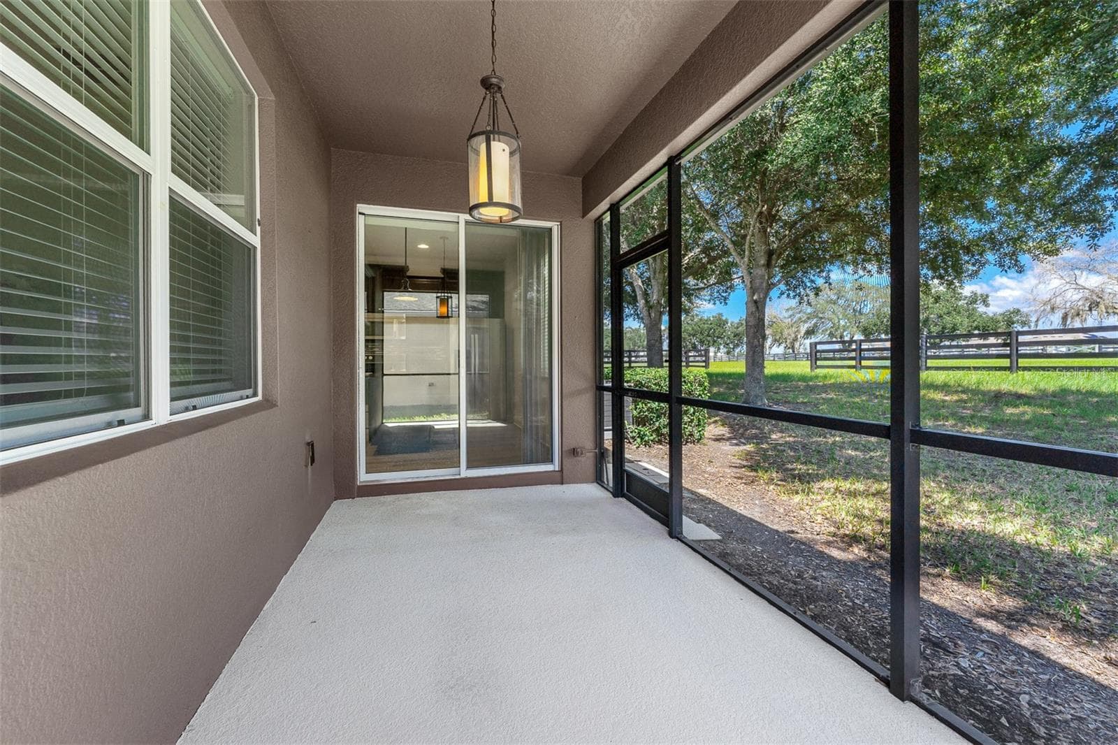 Single Family Residence at 22004 BELGIAN CT, MOUNT DORA, photo 22 of 24