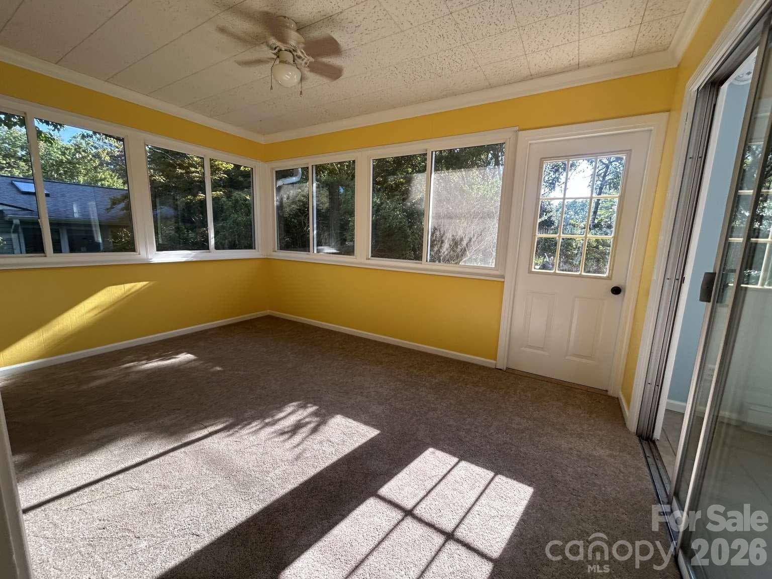 Single Family Residence at 1225 Pinebrook Circle, Hendersonville, photo 13 of 29