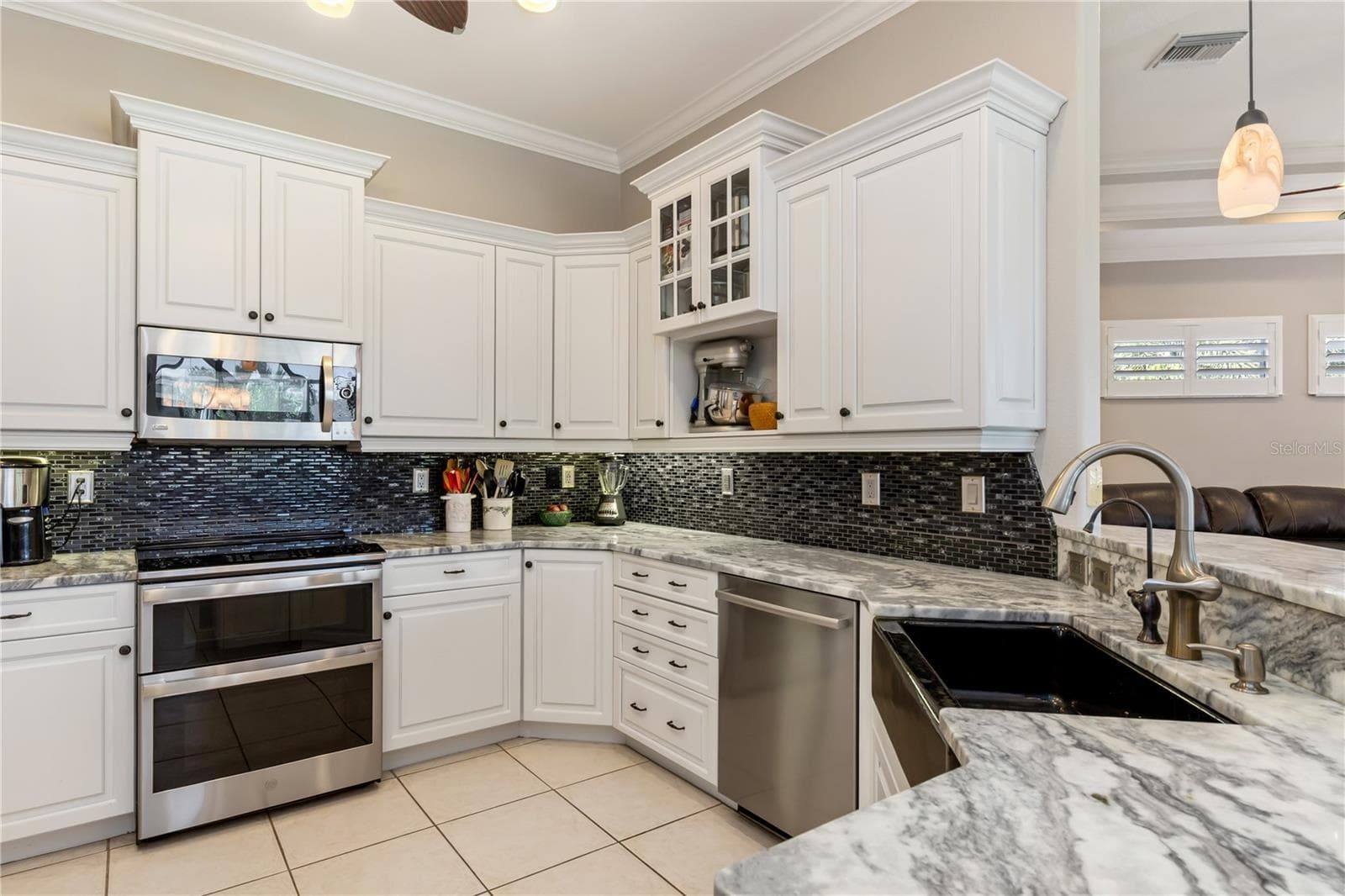 Single Family Residence at 1098 BOUNDARY BLVD, ROTONDA WEST, photo 12 of 56