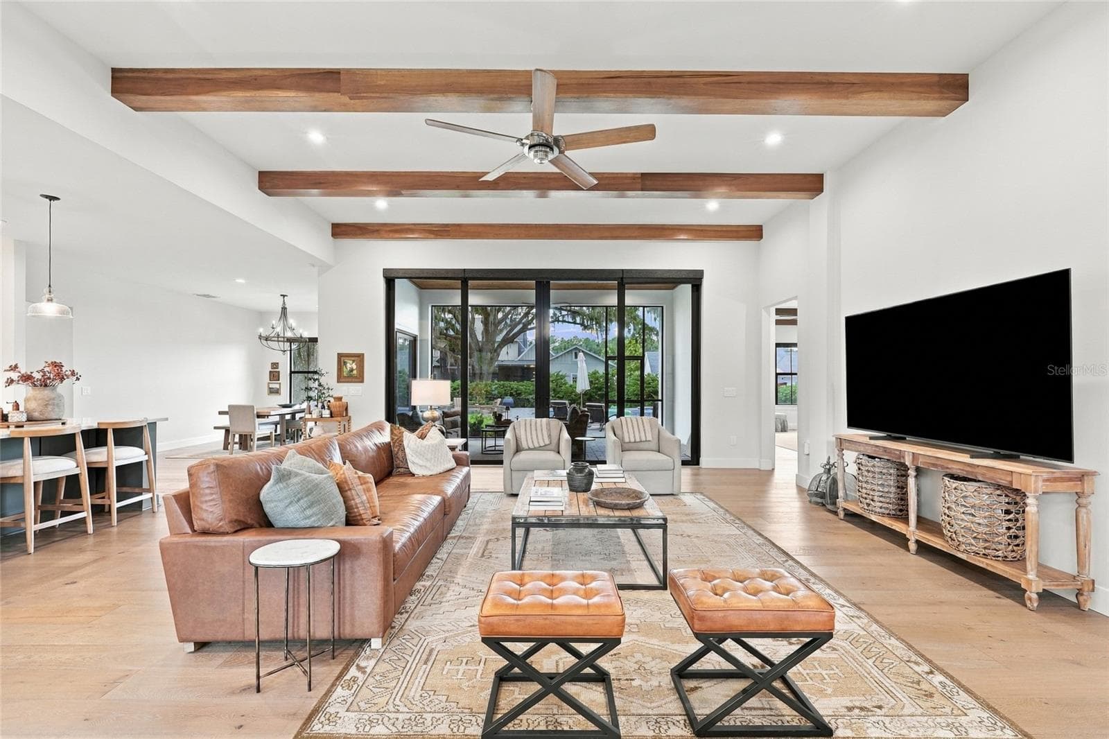Single Family Residence at 15210 E OAKLAND AVE, WINTER GARDEN, photo 6 of 49