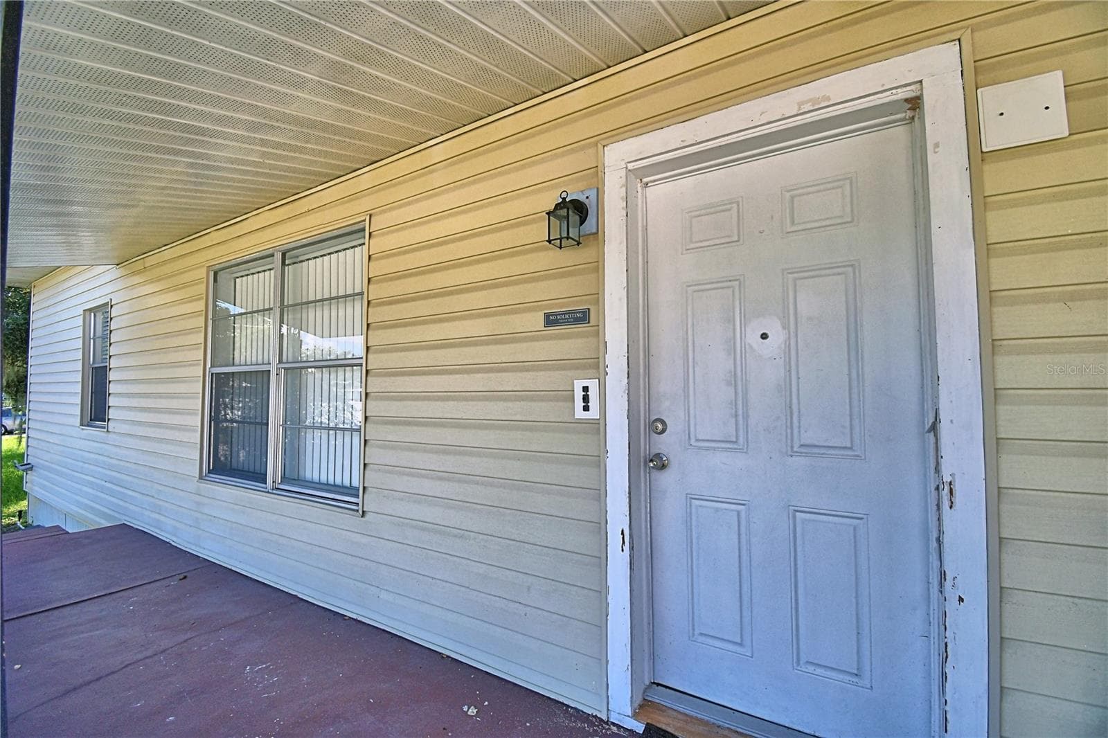Front Door - 201 LAKE DALE DR, AUBURNDALE