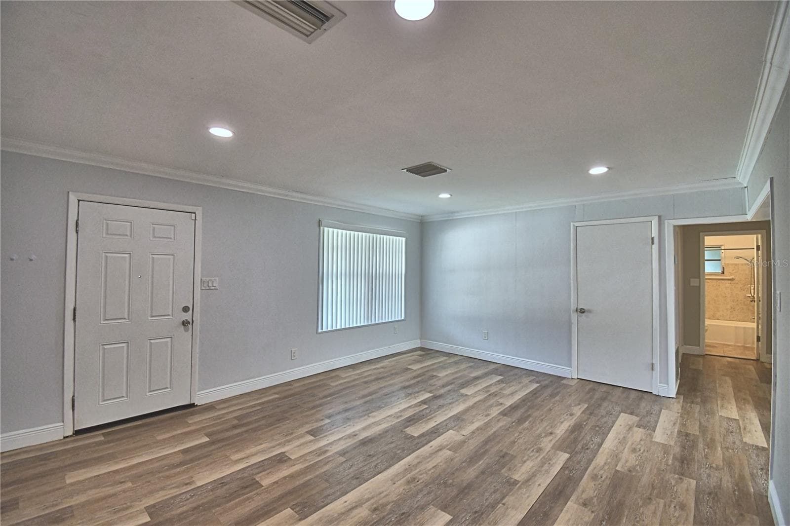 Living Room - 201 LAKE DALE DR, AUBURNDALE