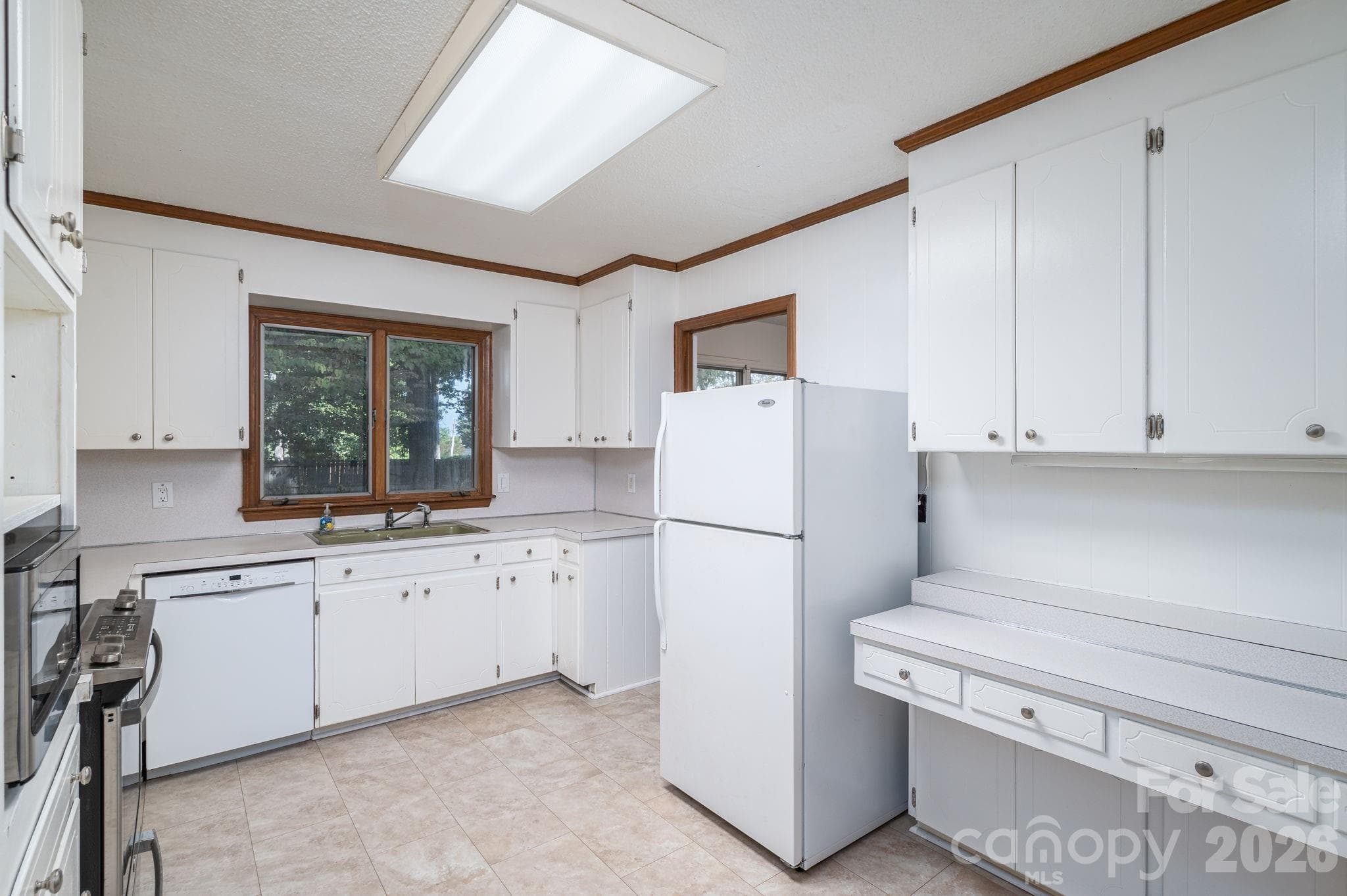 Single Family Residence at 602 Lee Street, Kings Mountain, photo 15 of 48