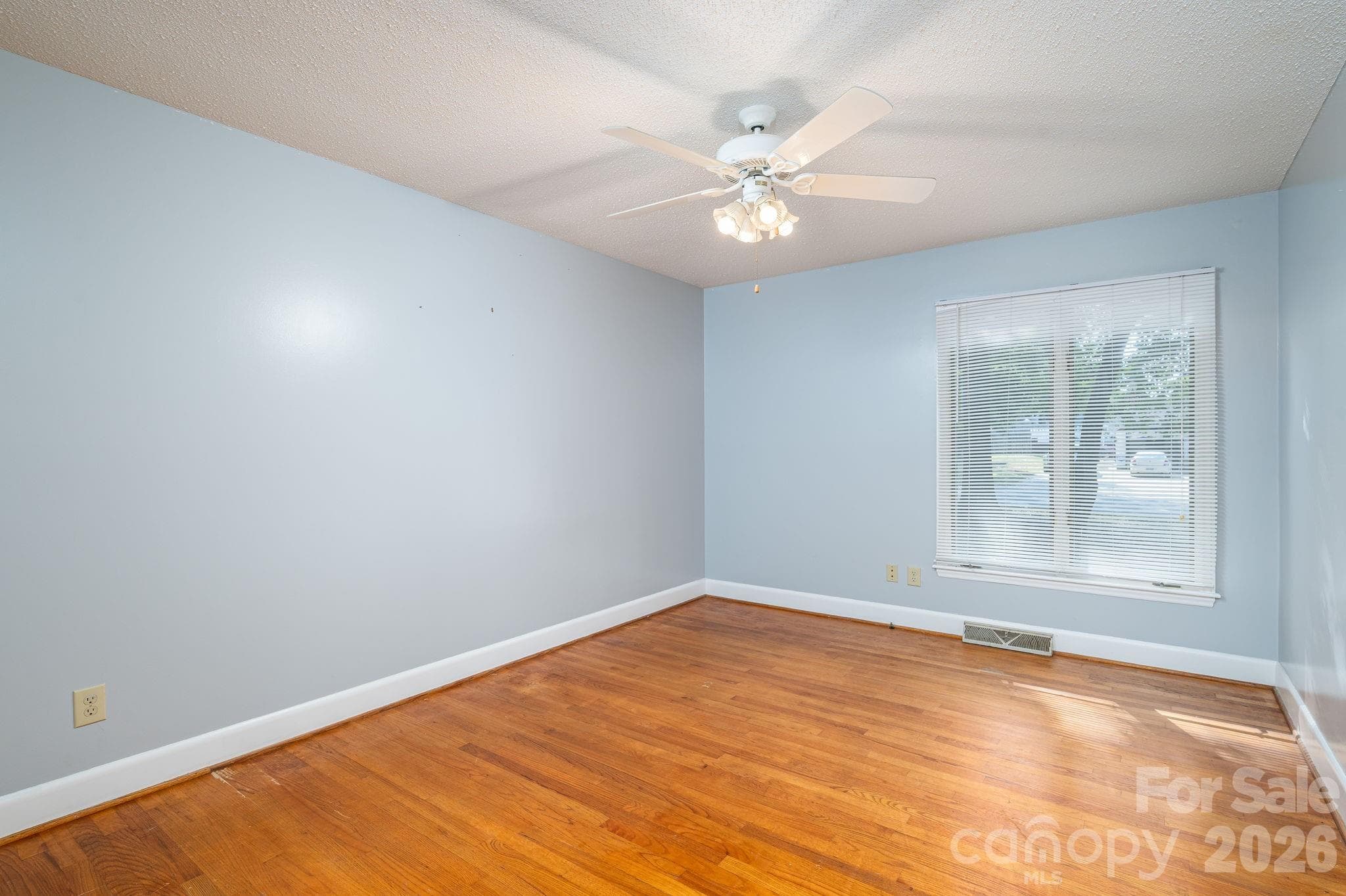 Single Family Residence at 602 Lee Street, Kings Mountain, photo 25 of 48