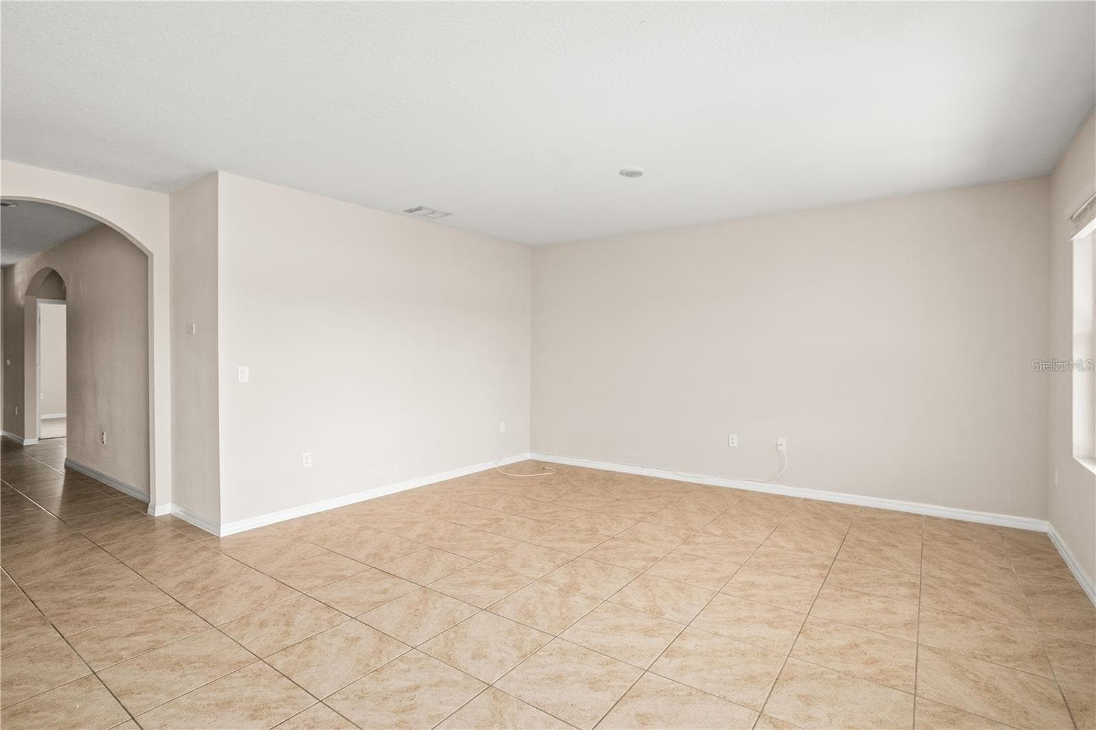 Living Room - 1112 FOX PATH, DAVENPORT