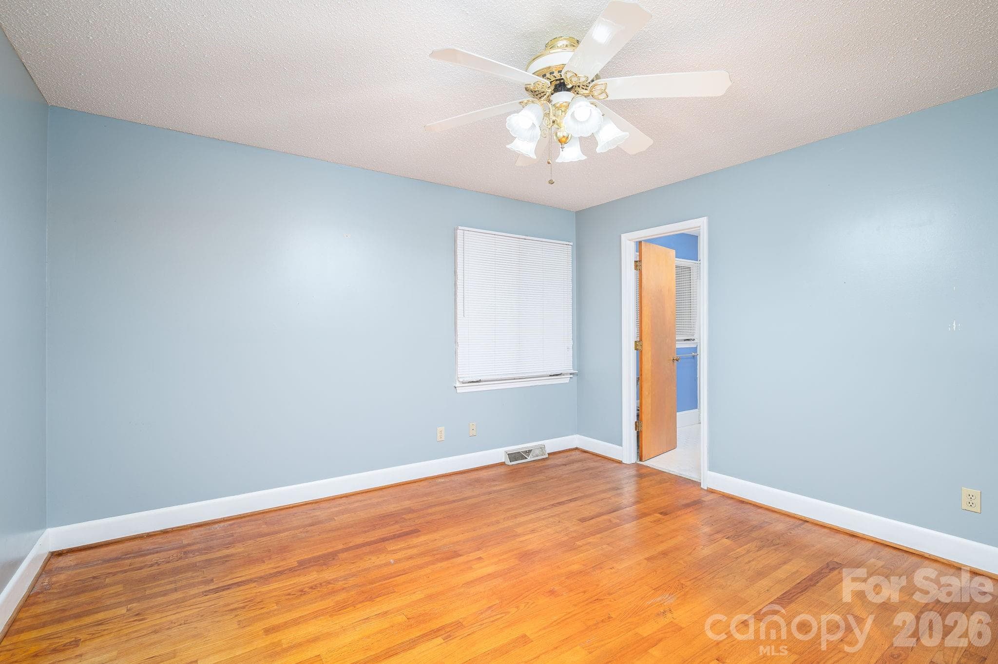 Single Family Residence at 602 Lee Street, Kings Mountain, photo 32 of 48