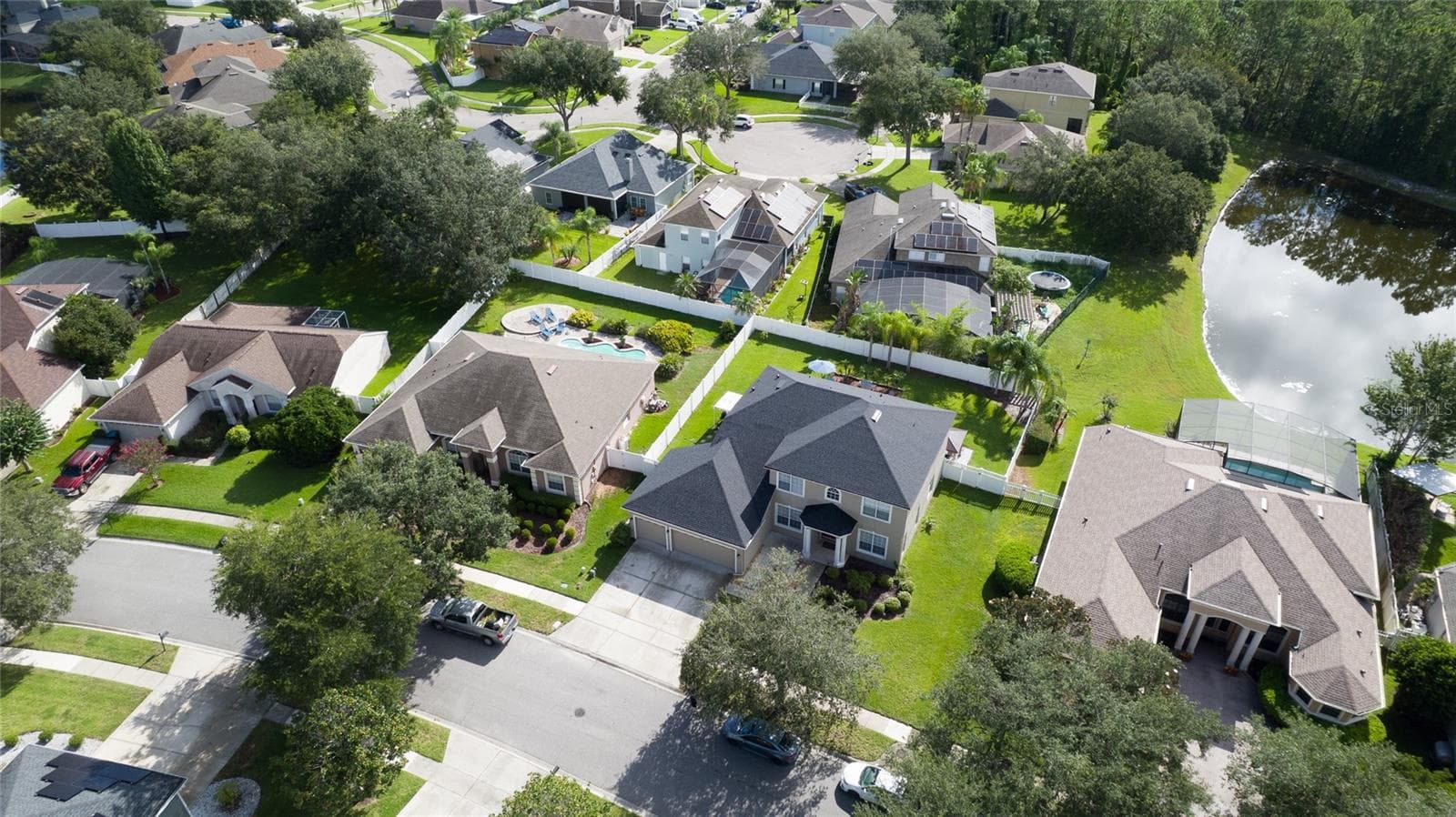 Single Family Residence at 2122 CASCADES COVE DR, ORLANDO, photo 5 of 51