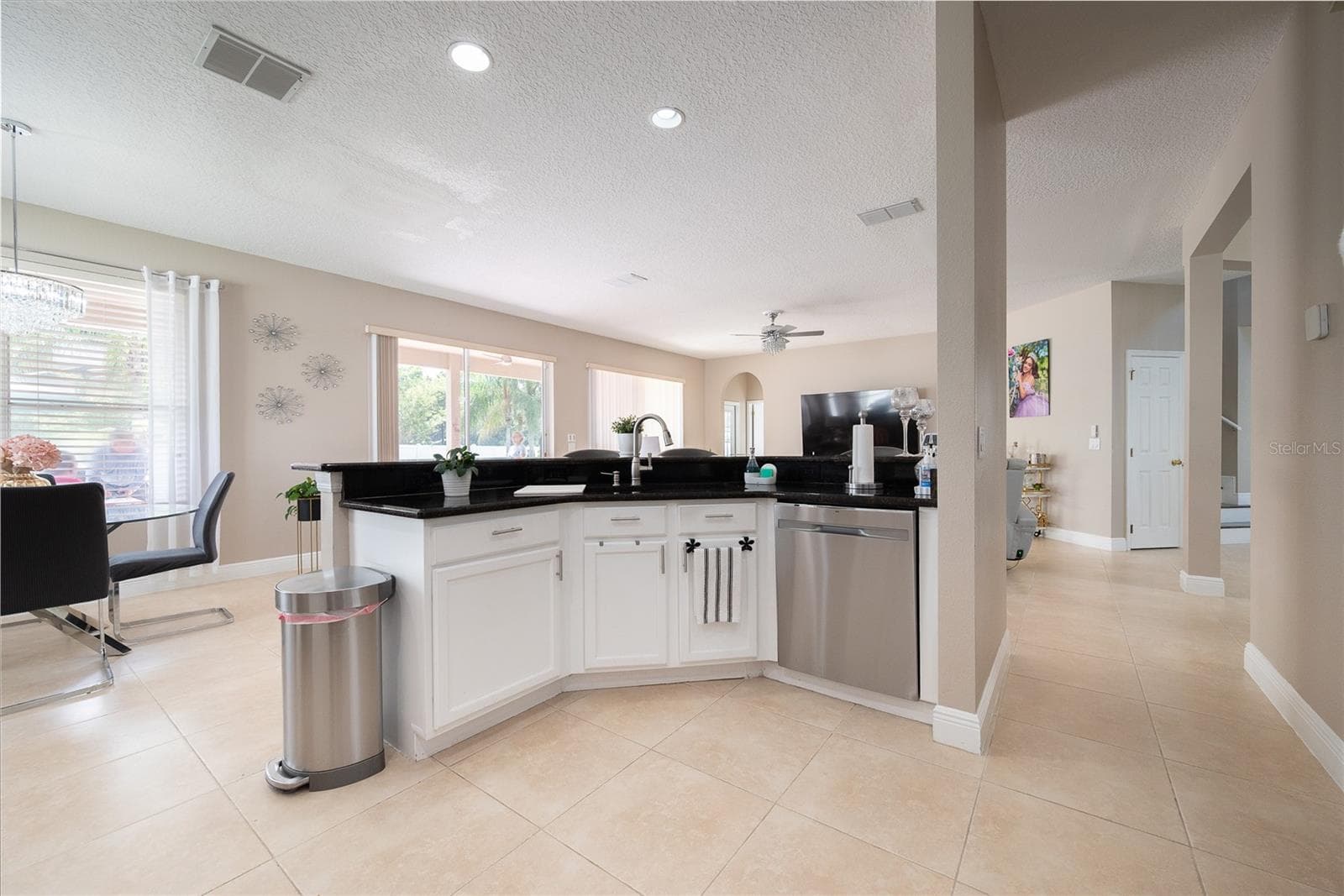 Single Family Residence at 2122 CASCADES COVE DR, ORLANDO, photo 20 of 51