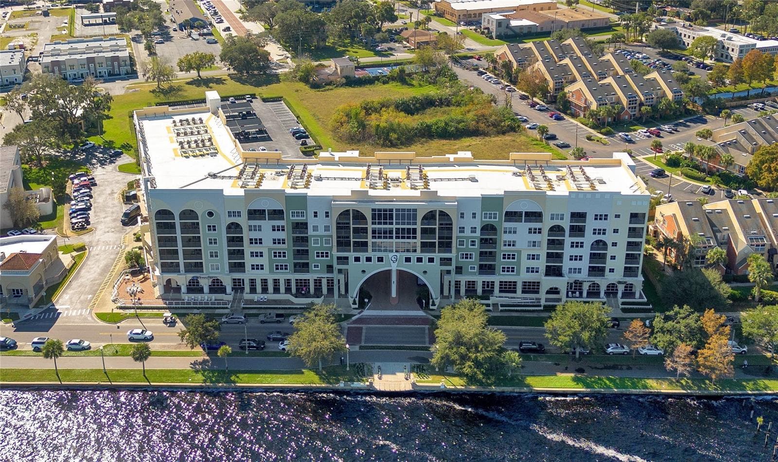 225 W SEMINOLE BLVD #413