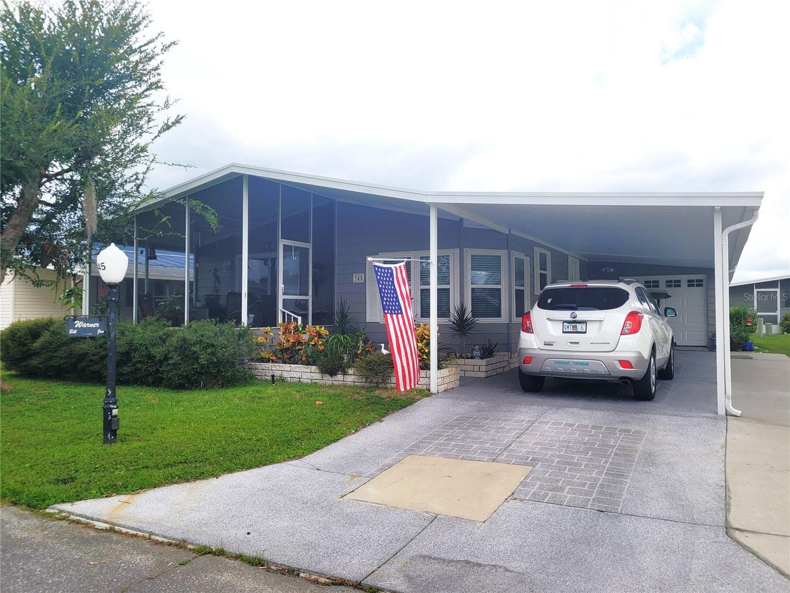 345 VICTORIA DR