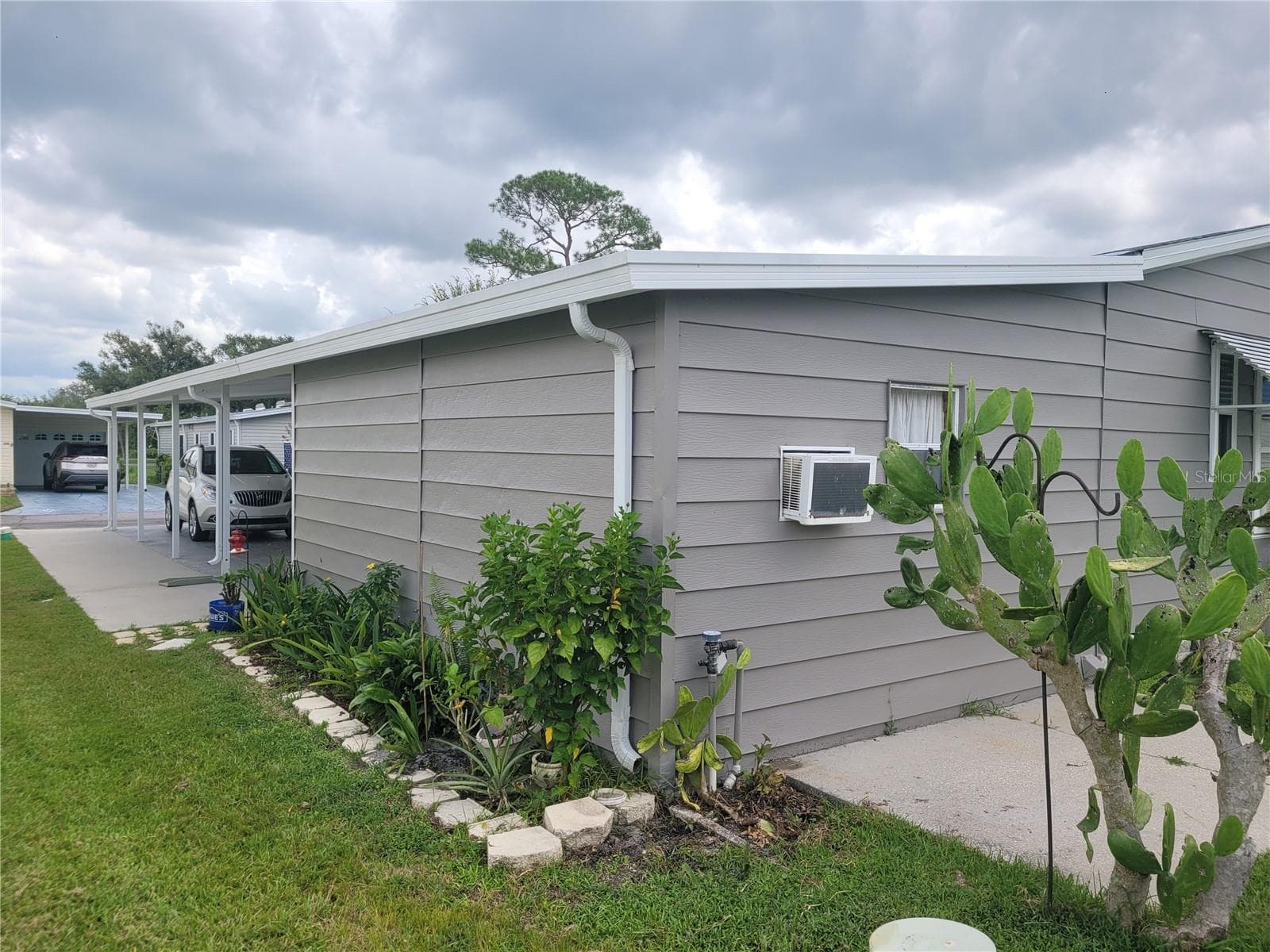 Manufactured Home at 345 VICTORIA DR, HAINES CITY, photo 4 of 85