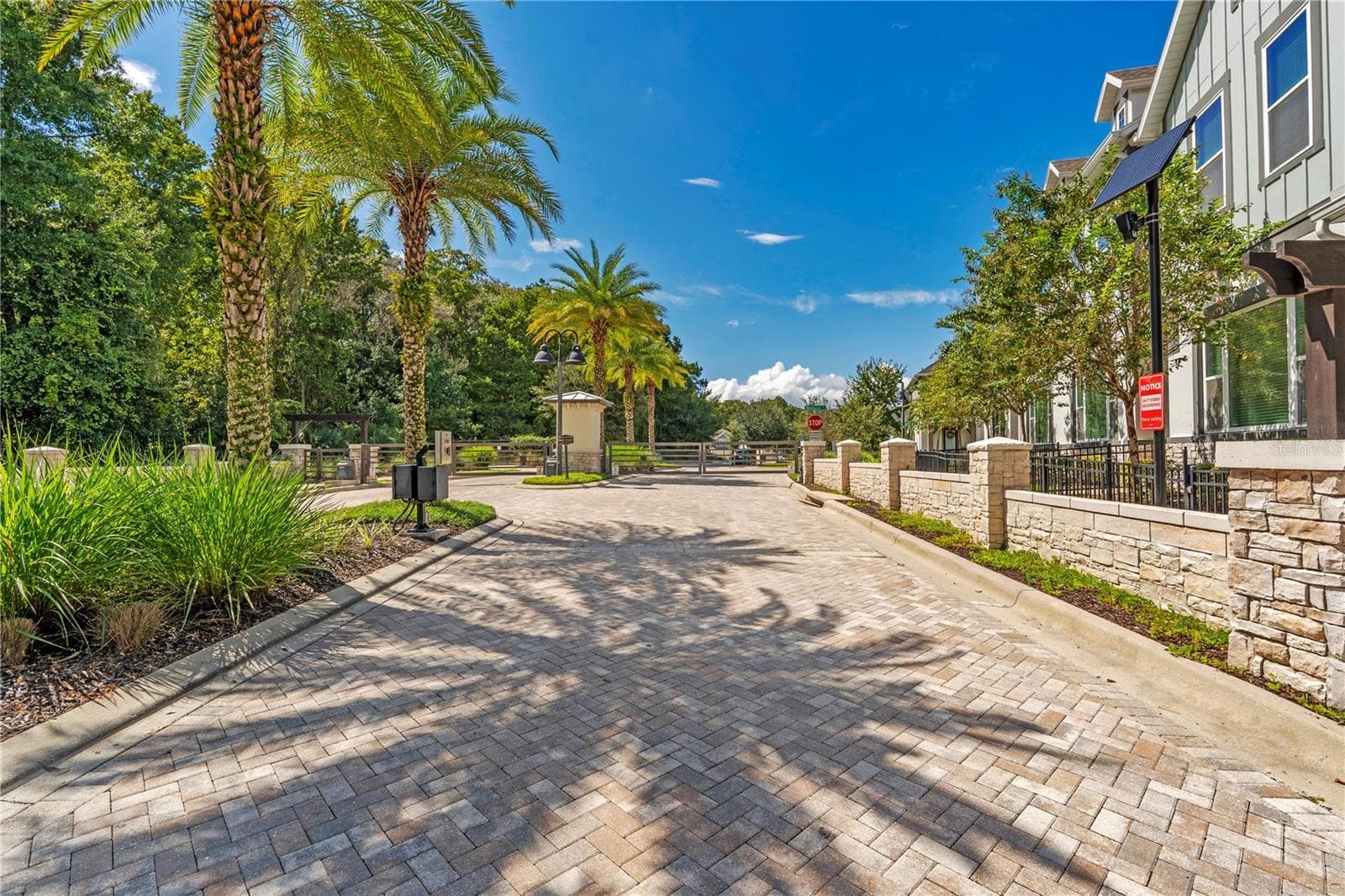 Single Family Residence at 786 CANDLEBRUSH LN, LAKE MARY, photo 34 of 38