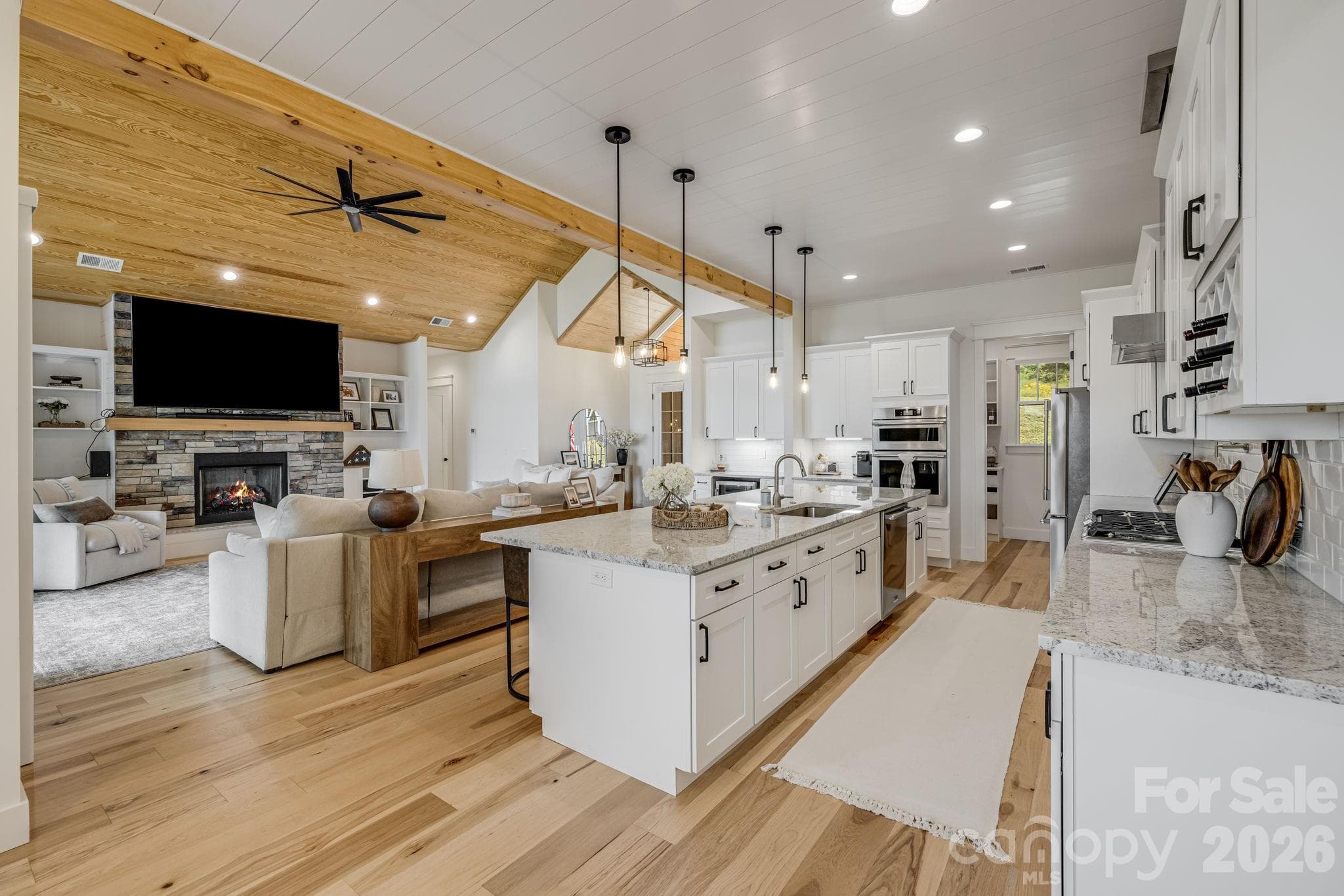 Single Family Residence at 297 Maple Knoll Drive, Hendersonville, photo 18 of 48