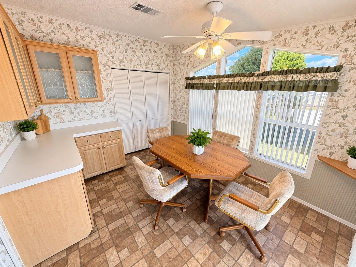 Manufactured Home at 4986 MOUNT OLIVE SHORES DR, POLK CITY, photo 12 of 24