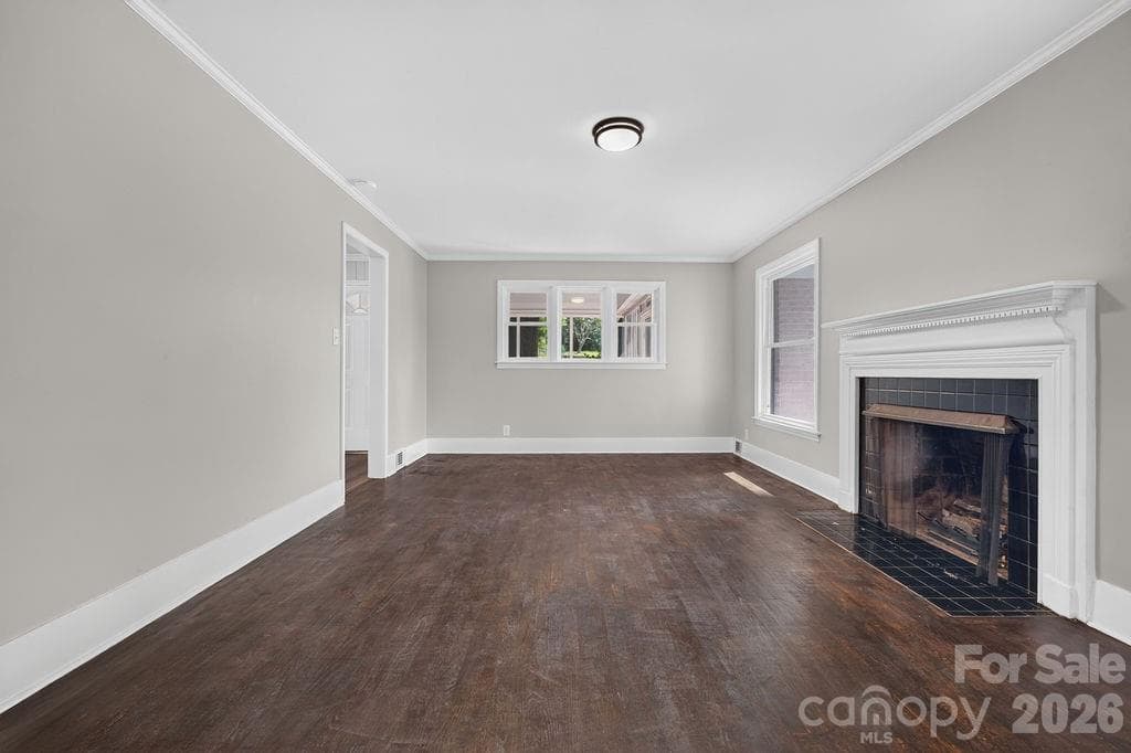 living room - 425 Roberts Street, Salisbury