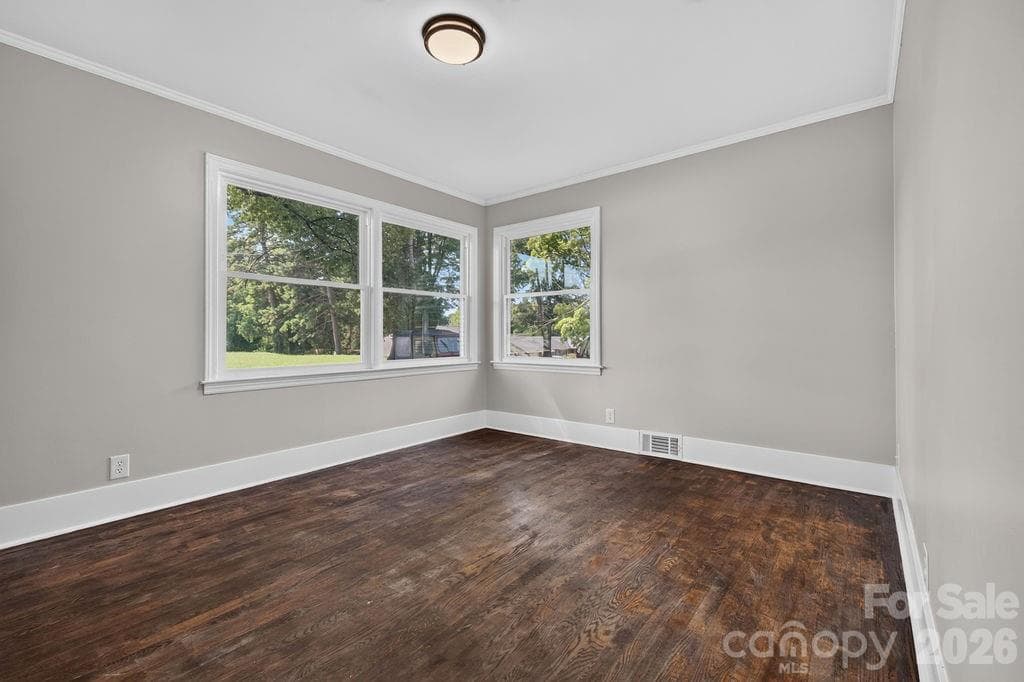 bedroom in far left corner - 425 Roberts Street, Salisbury