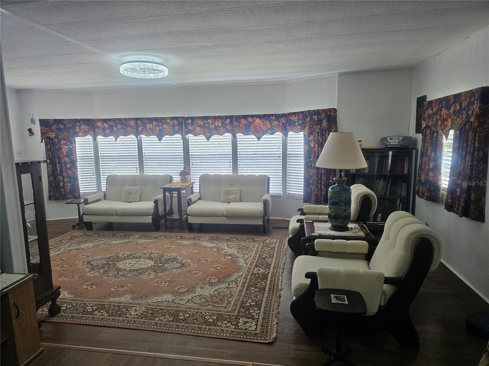 Living Room - 225 TARPON LANE, OLDSMAR