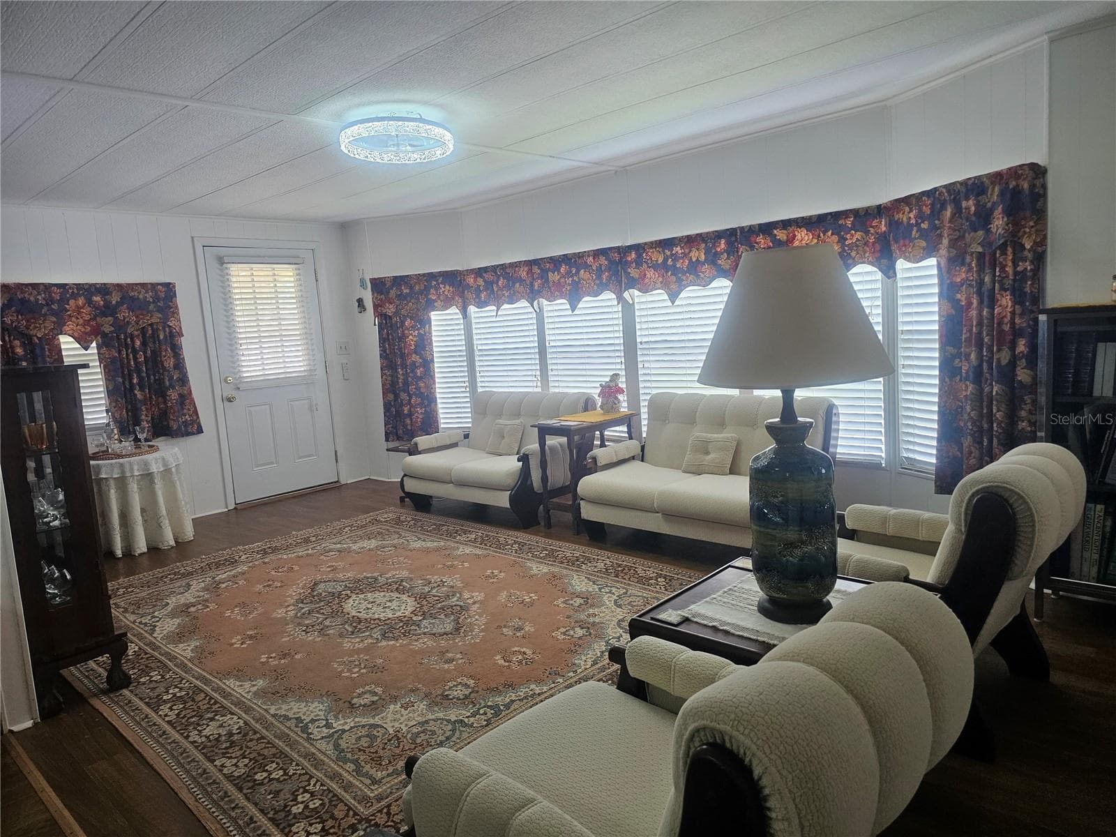 Living Room - 225 TARPON LANE, OLDSMAR
