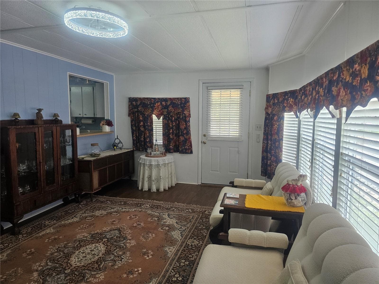 Living Room - 225 TARPON LANE, OLDSMAR