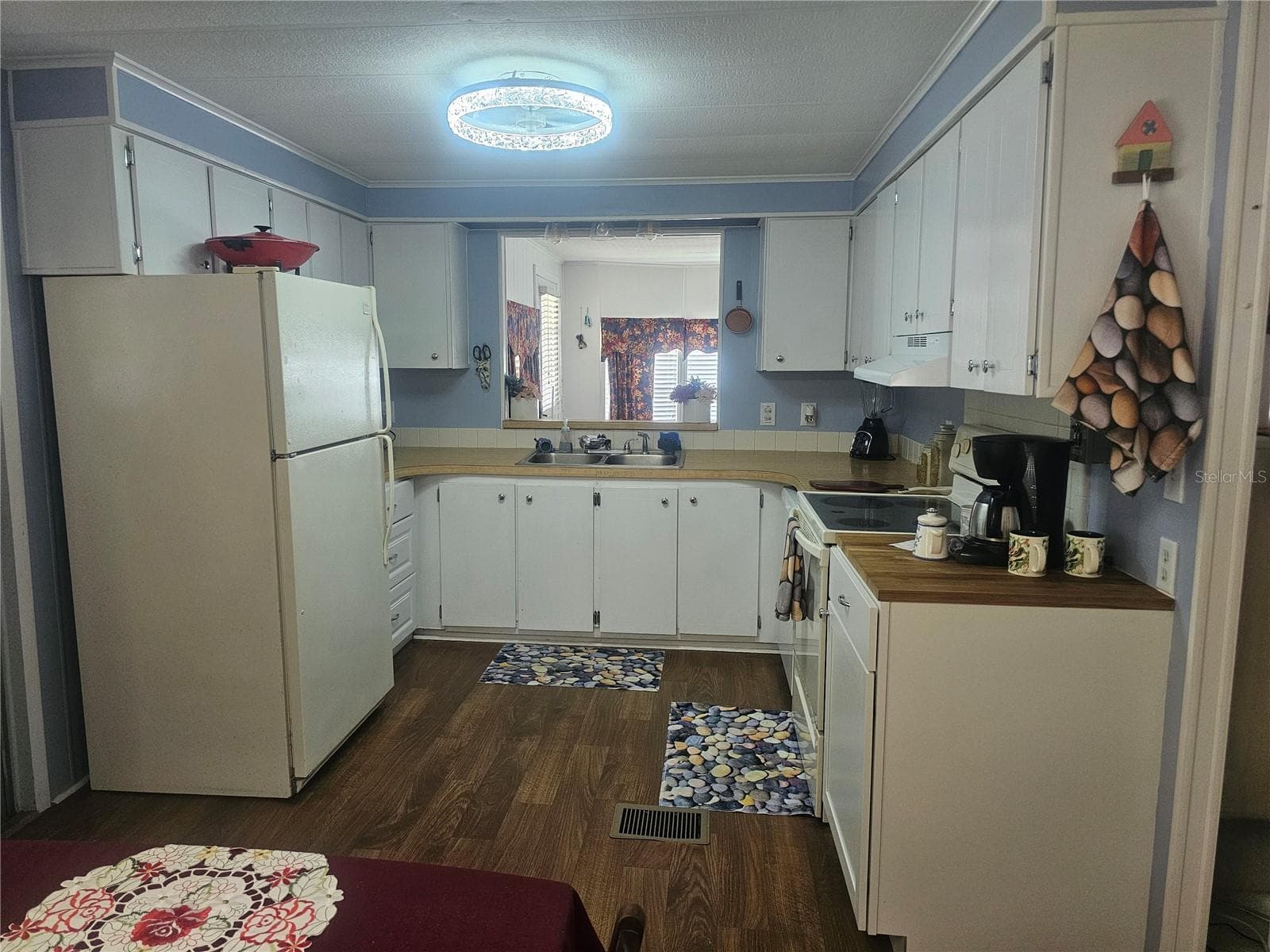 Kitchen - 225 TARPON LANE, OLDSMAR