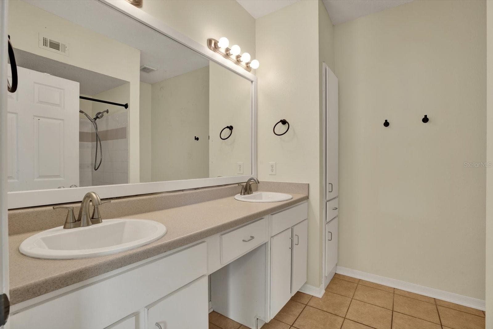 Condominium at 1810 E PALM AVE #5222, TAMPA, photo 18 of 39