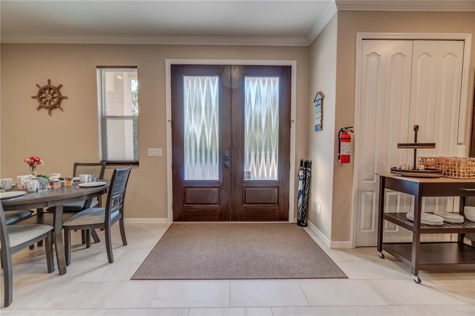 The entrance into the guest house. - 1991 HEASLEY, ENGLEWOOD